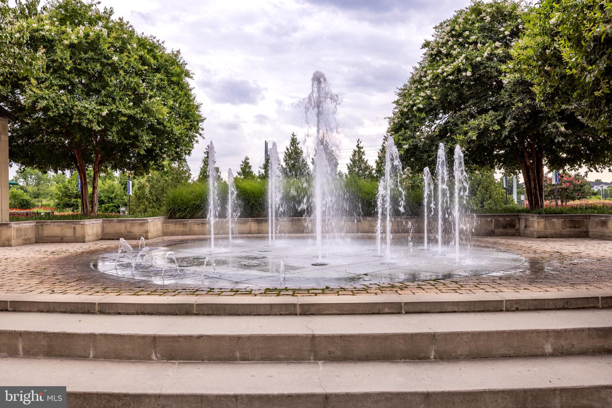 ECLIPSE ON CENTER PARK - Residential