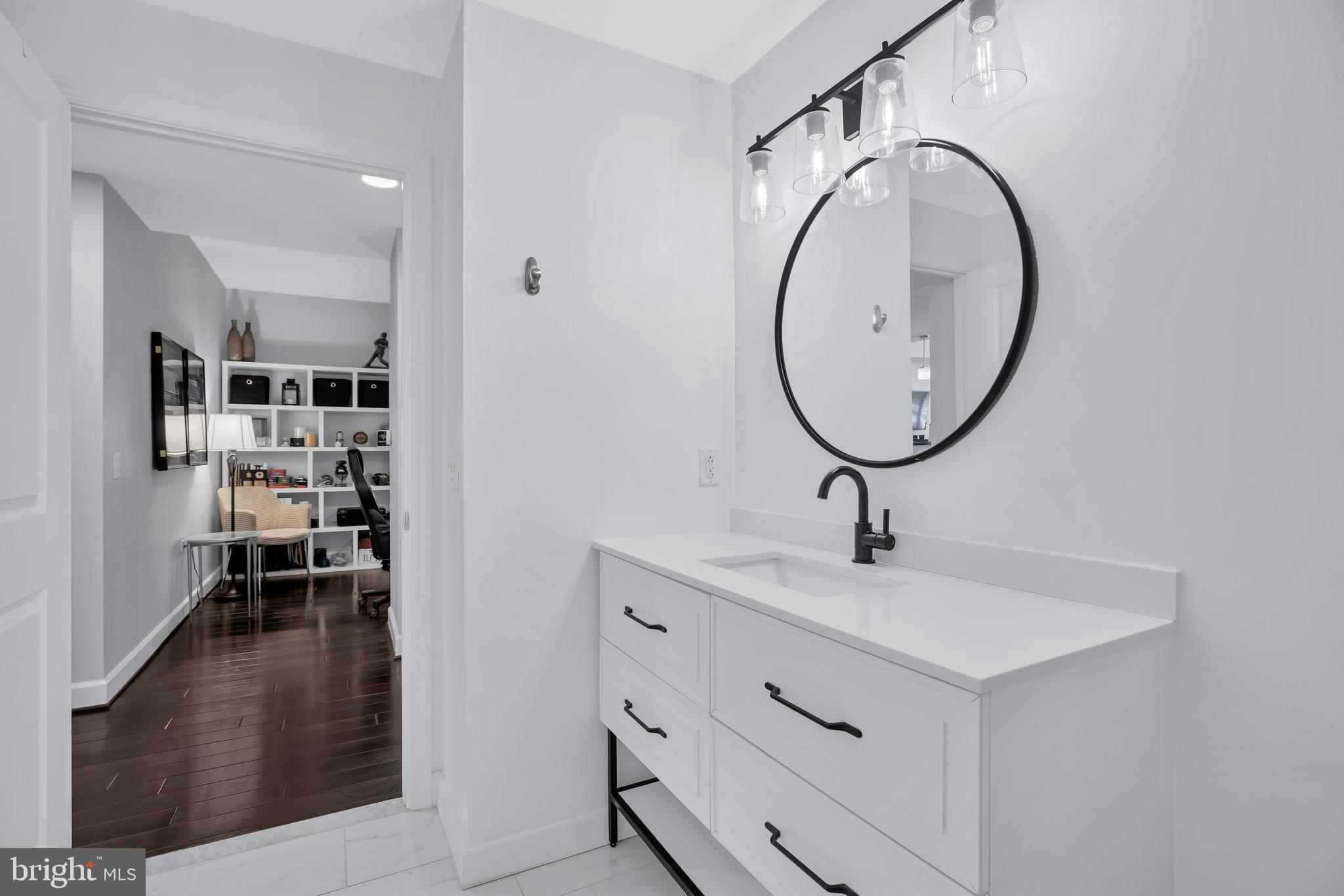 ECLIPSE ON CENTER PARK - Residential