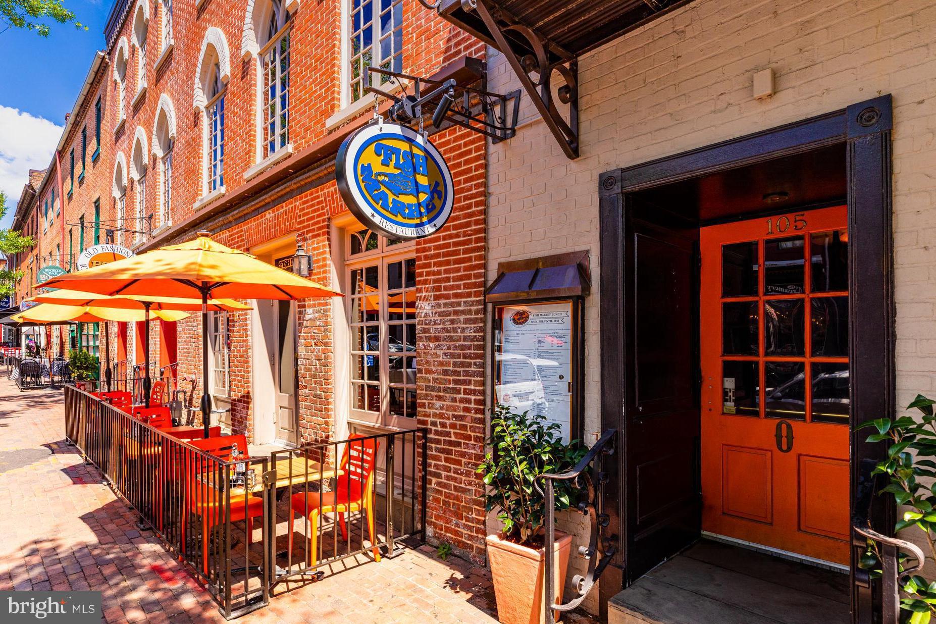 ECLIPSE ON CENTER PARK - Residential