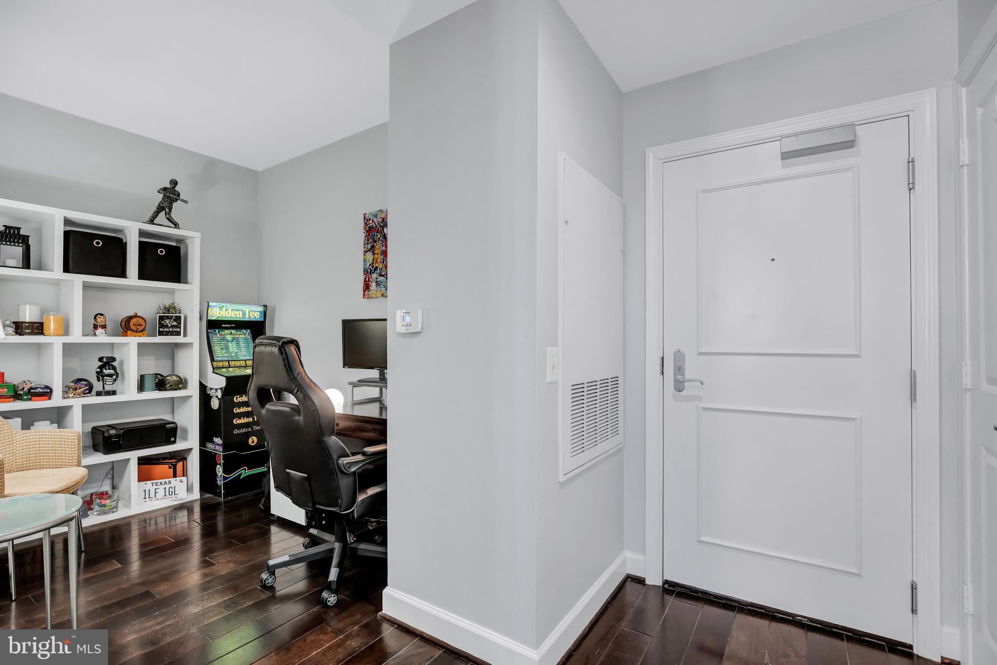 ECLIPSE ON CENTER PARK - Residential