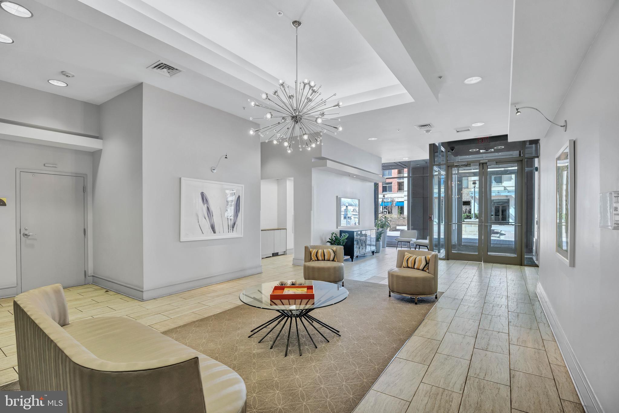 ECLIPSE ON CENTER PARK - Residential