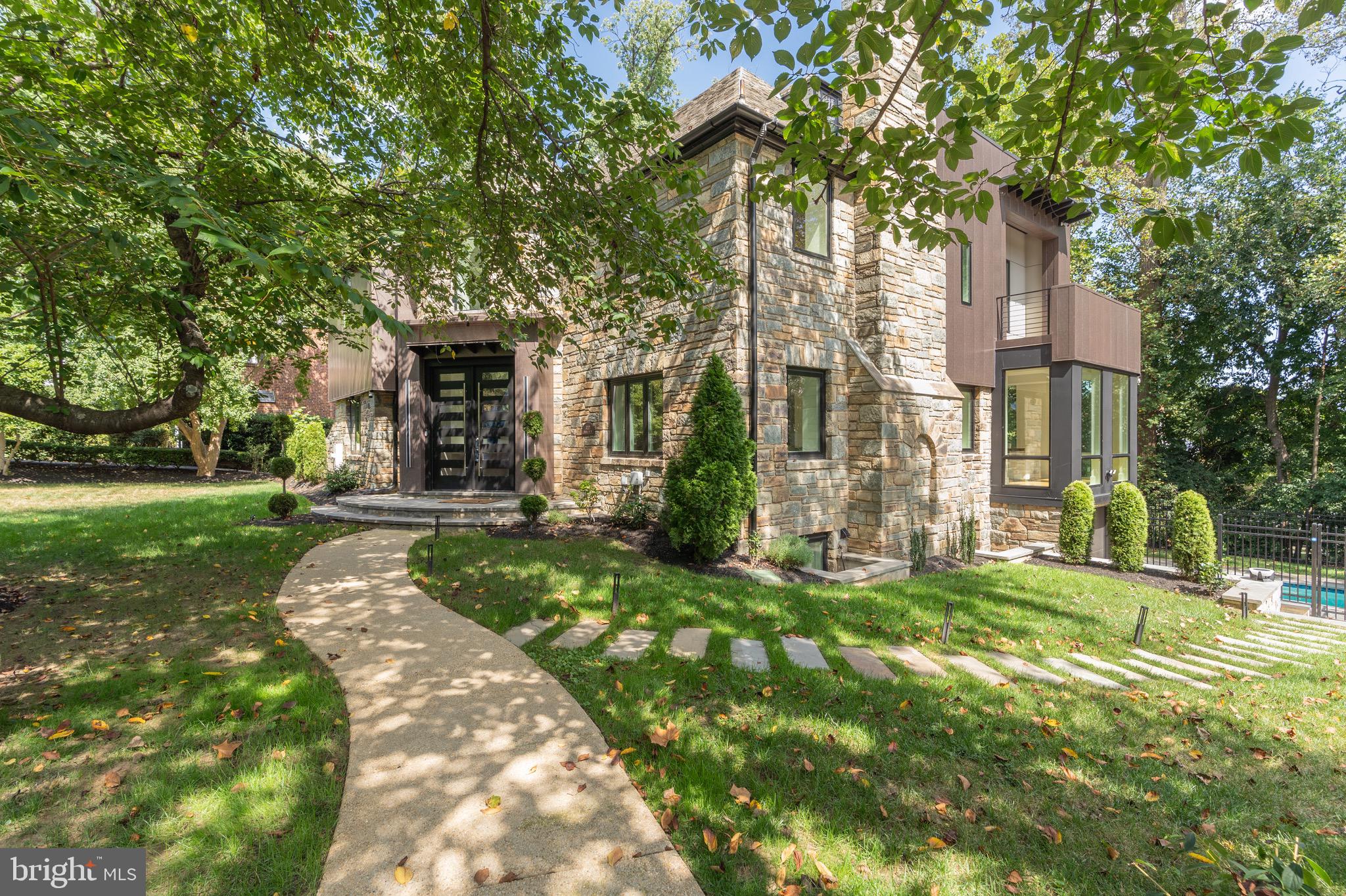 3001 FOXHALL ROAD NW