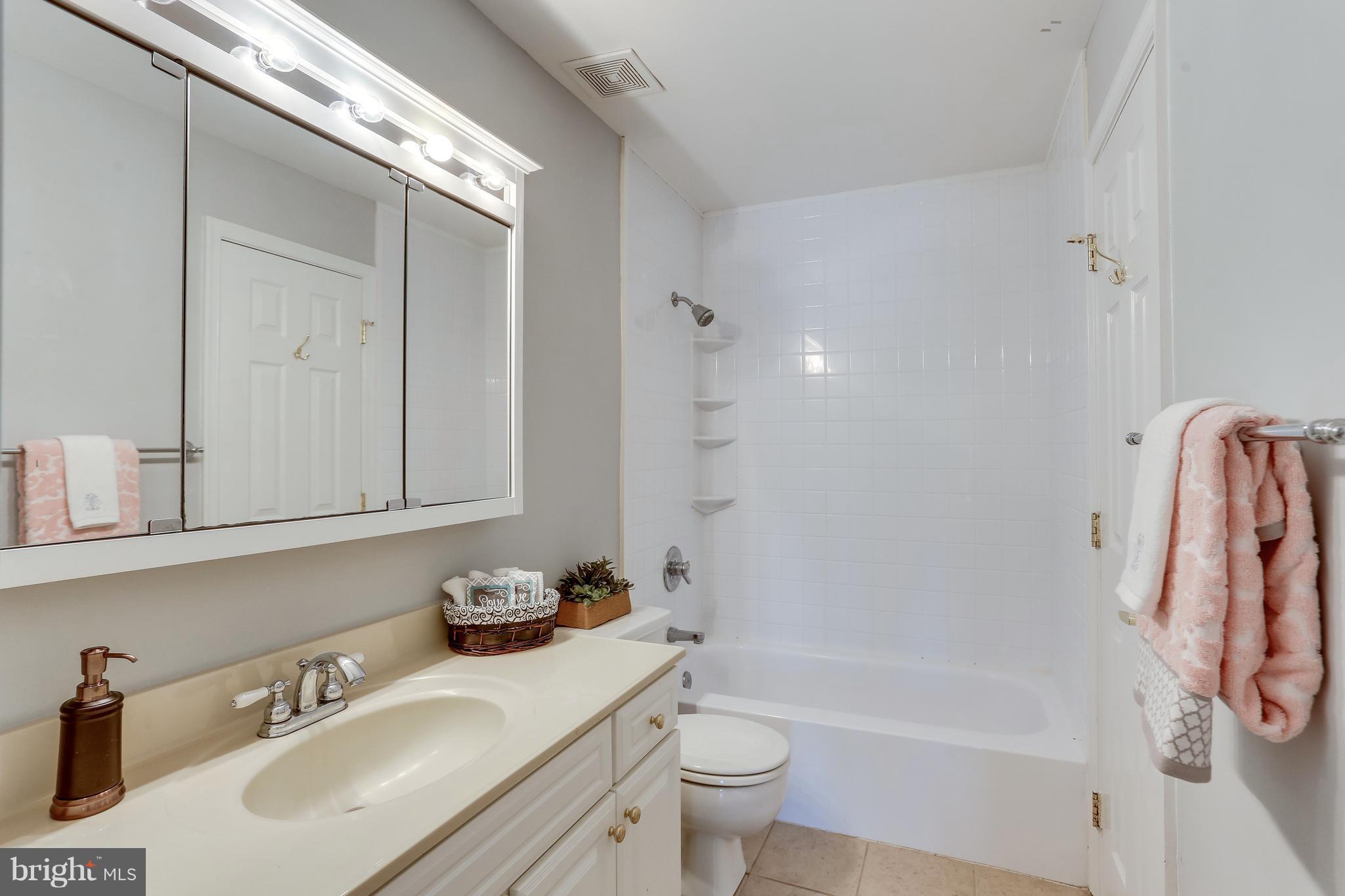 DALE CITY - Residential