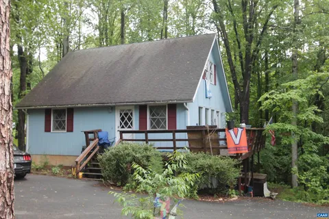 1 Stonewall Rd, Palmyra, VA MLS: 664361