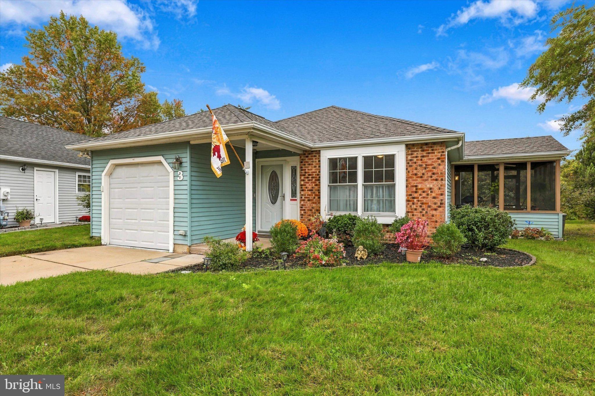 3 AVANDALE COURT