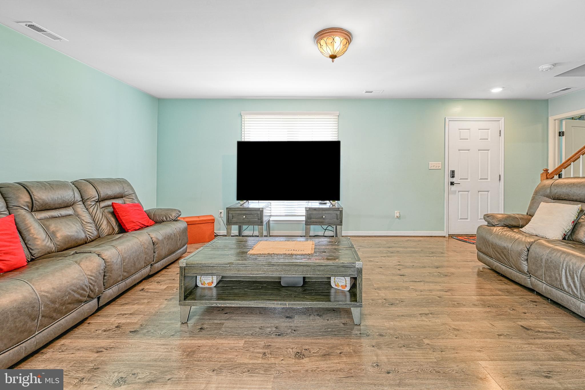 COUNTRYSIDE - Residential