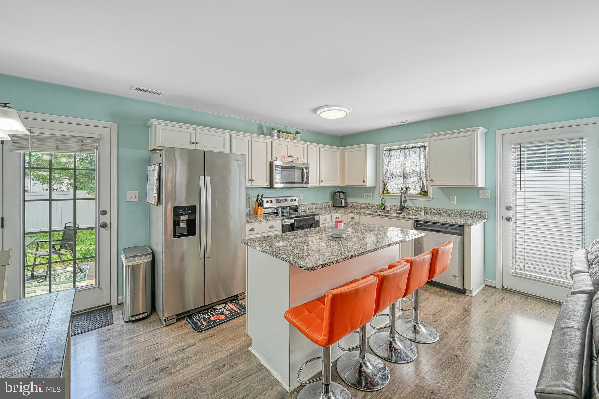 COUNTRYSIDE - Residential