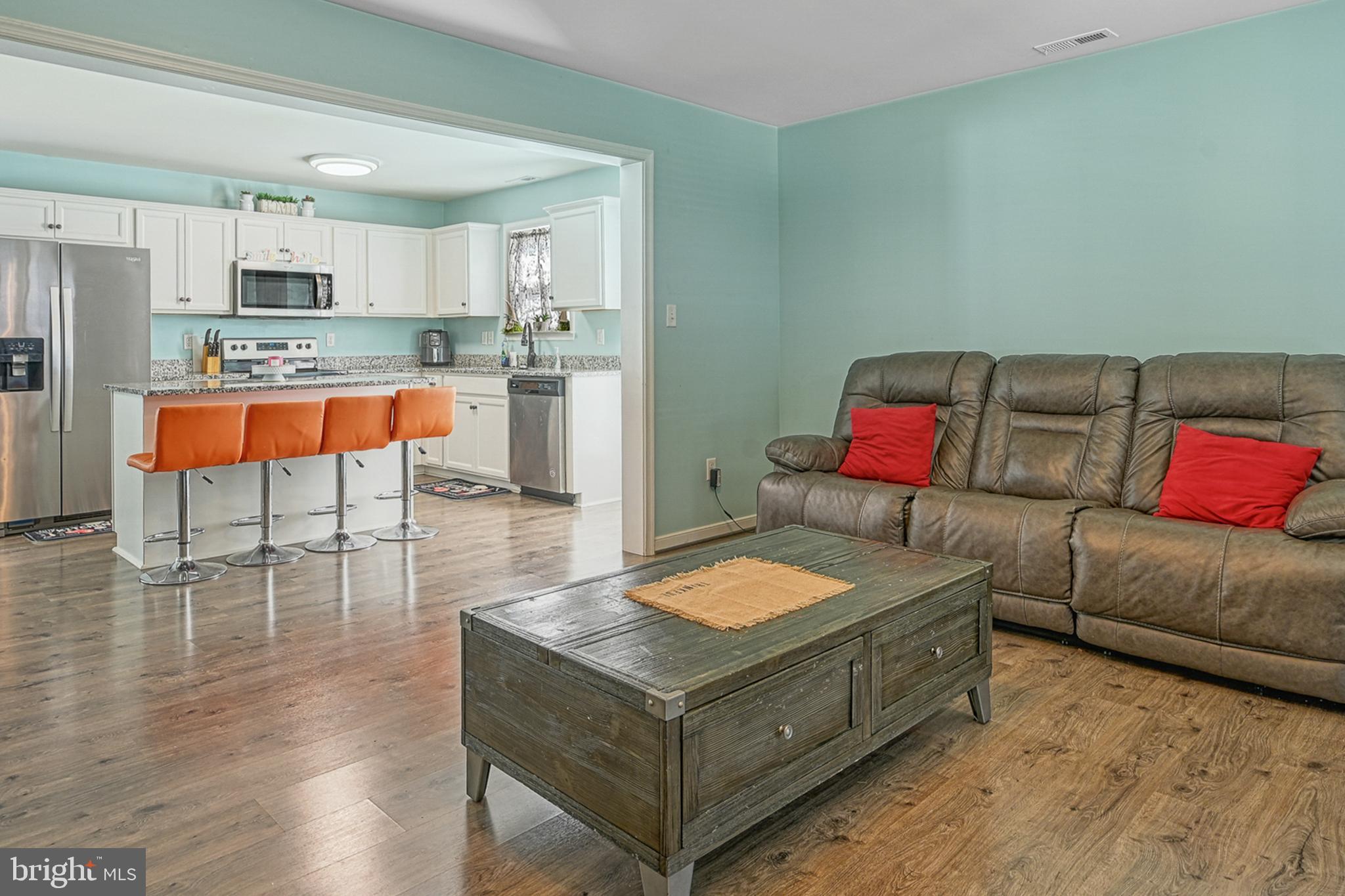 COUNTRYSIDE - Residential