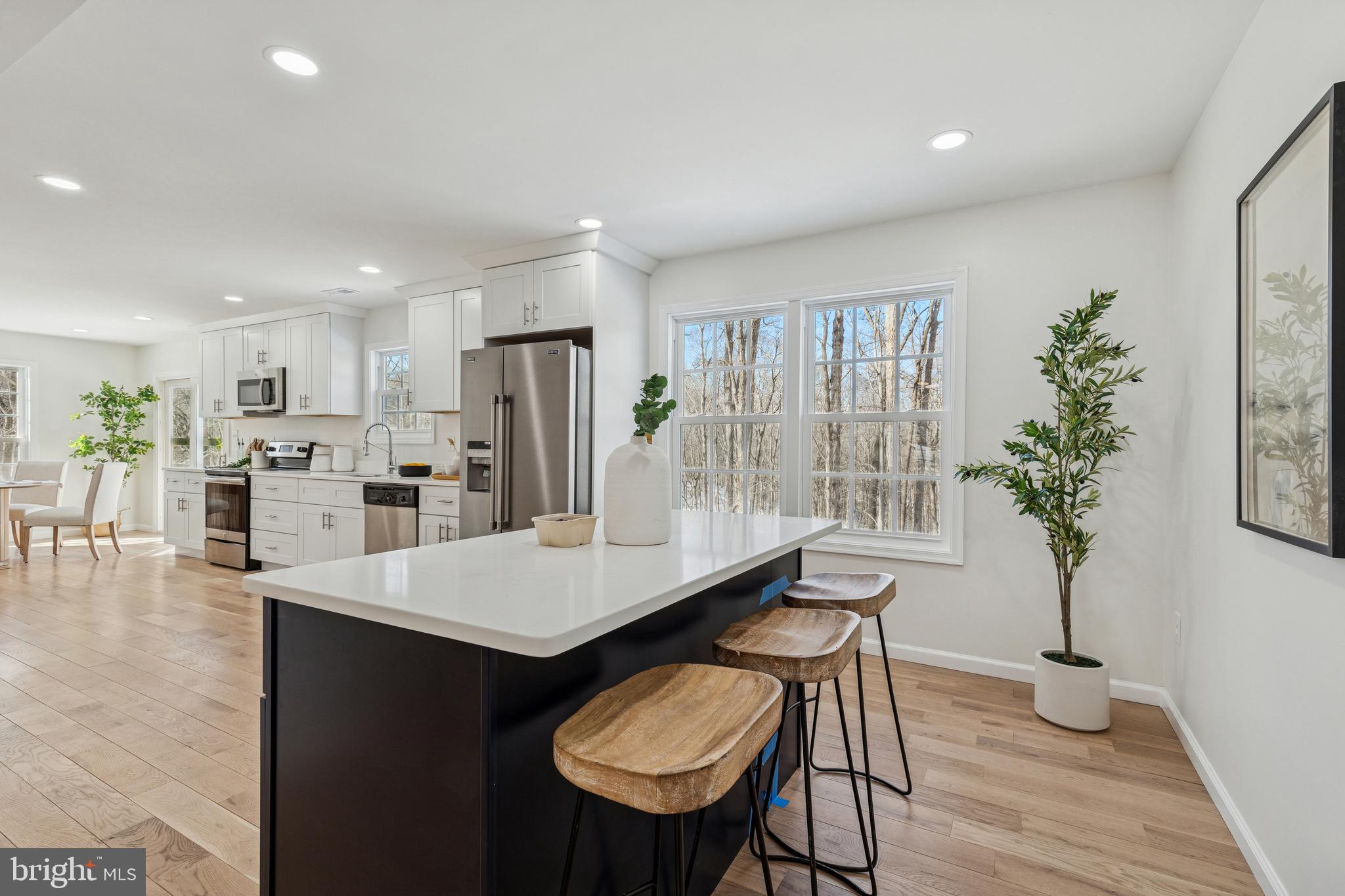 LAKE KARYLBROOK - Residential