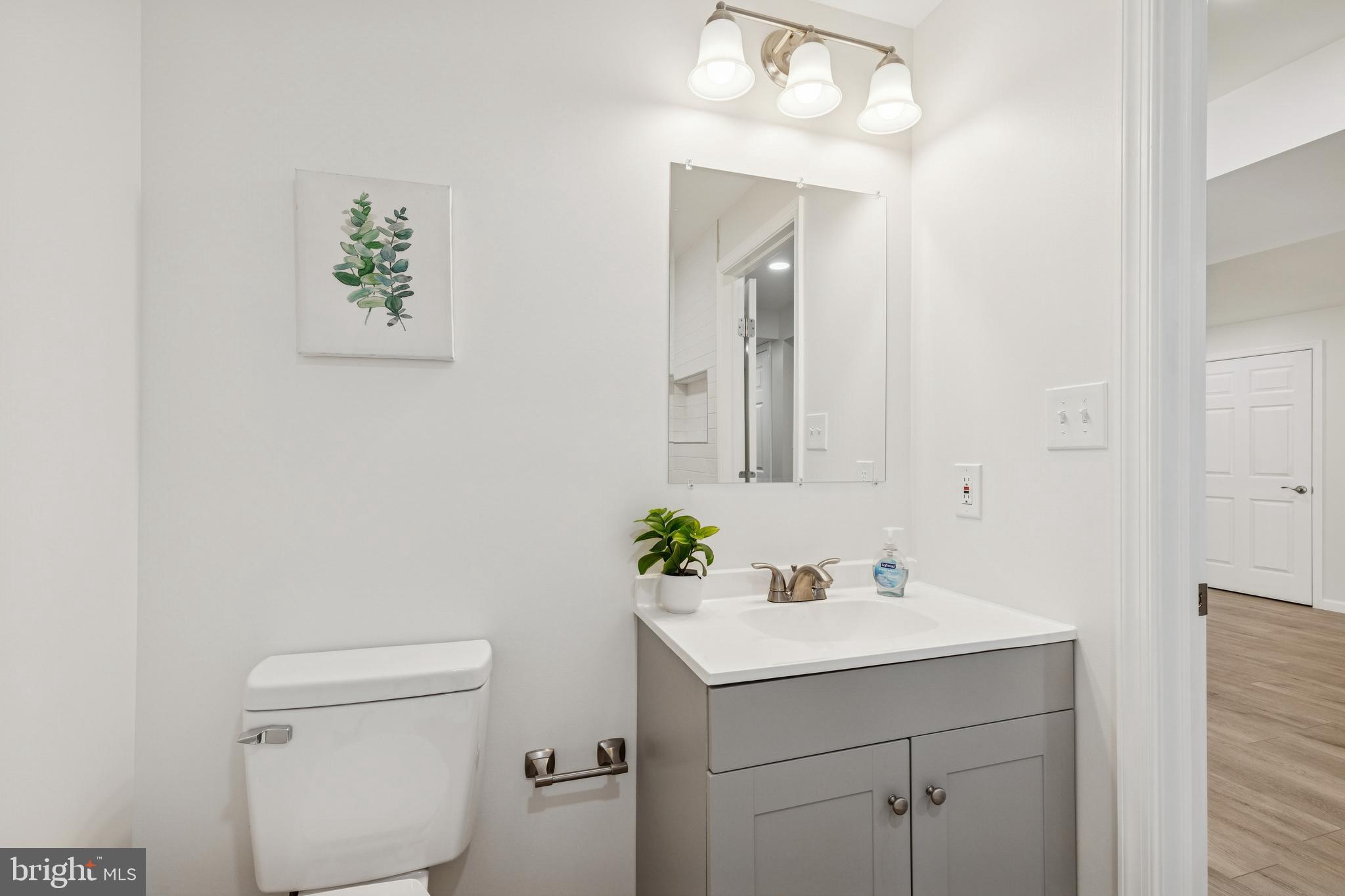 LAKE KARYLBROOK - Residential