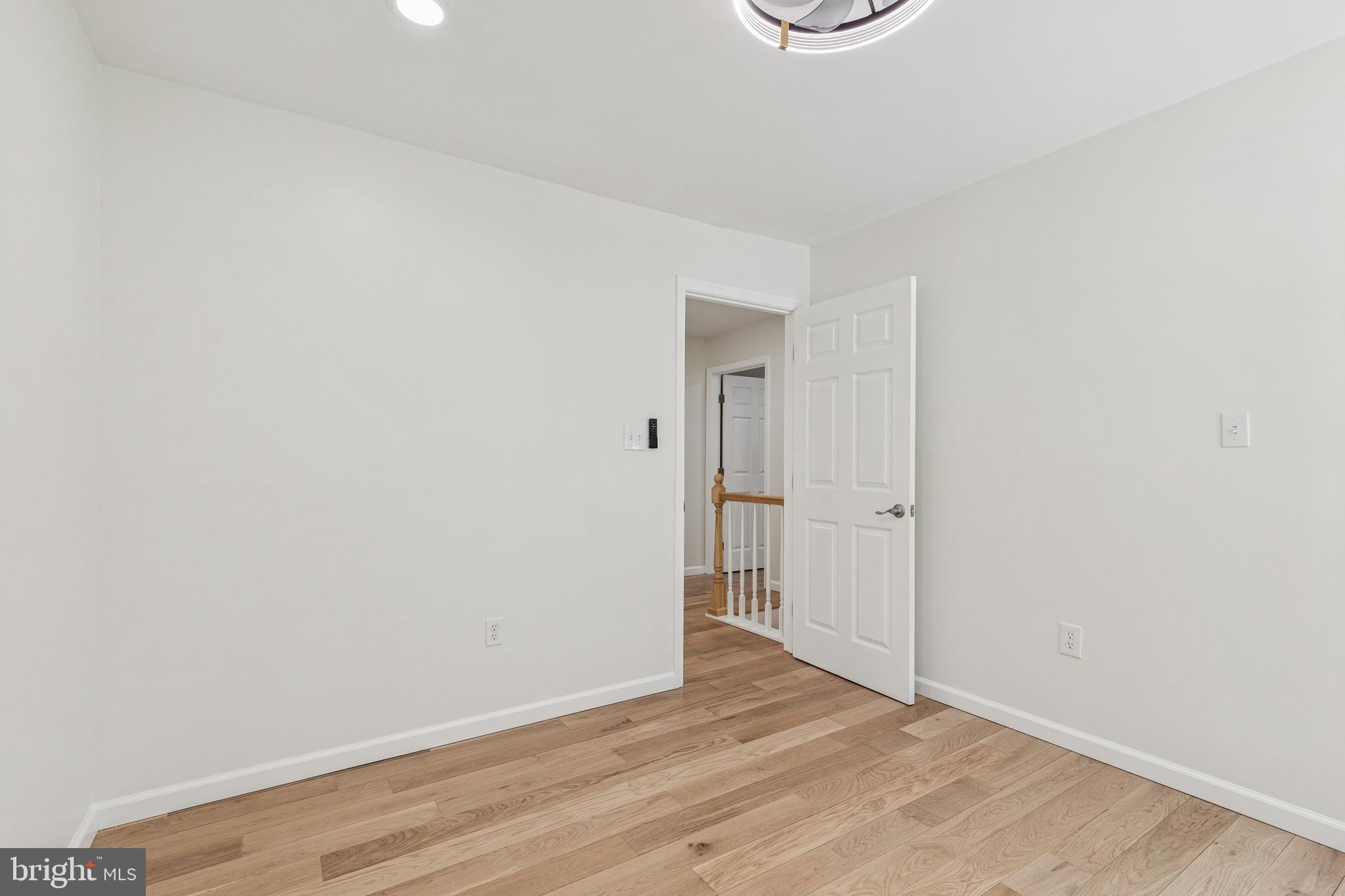 LAKE KARYLBROOK - Residential