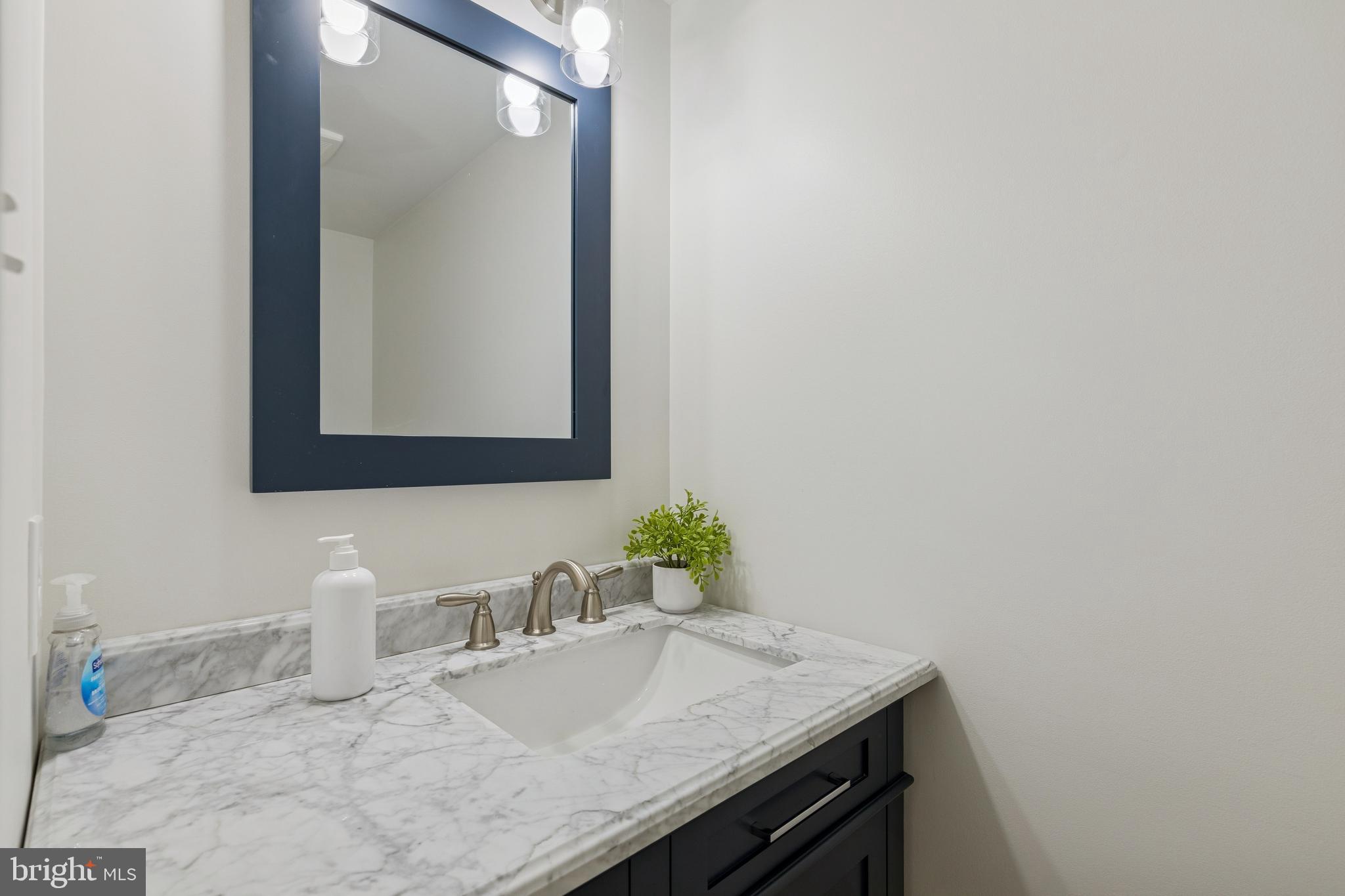 LAKE KARYLBROOK - Residential