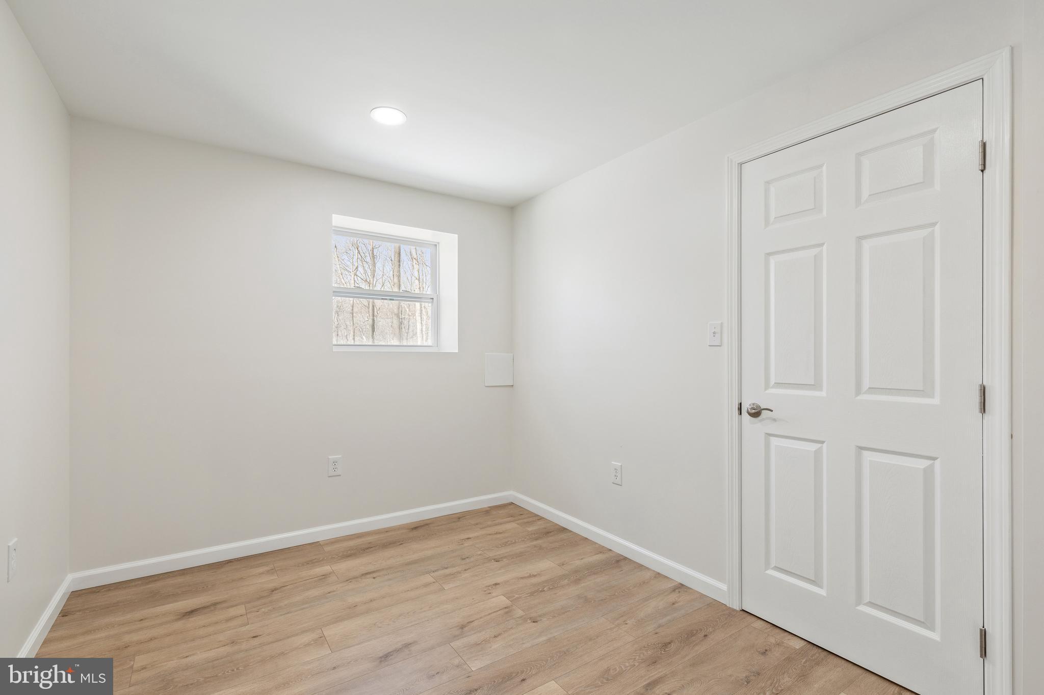 LAKE KARYLBROOK - Residential