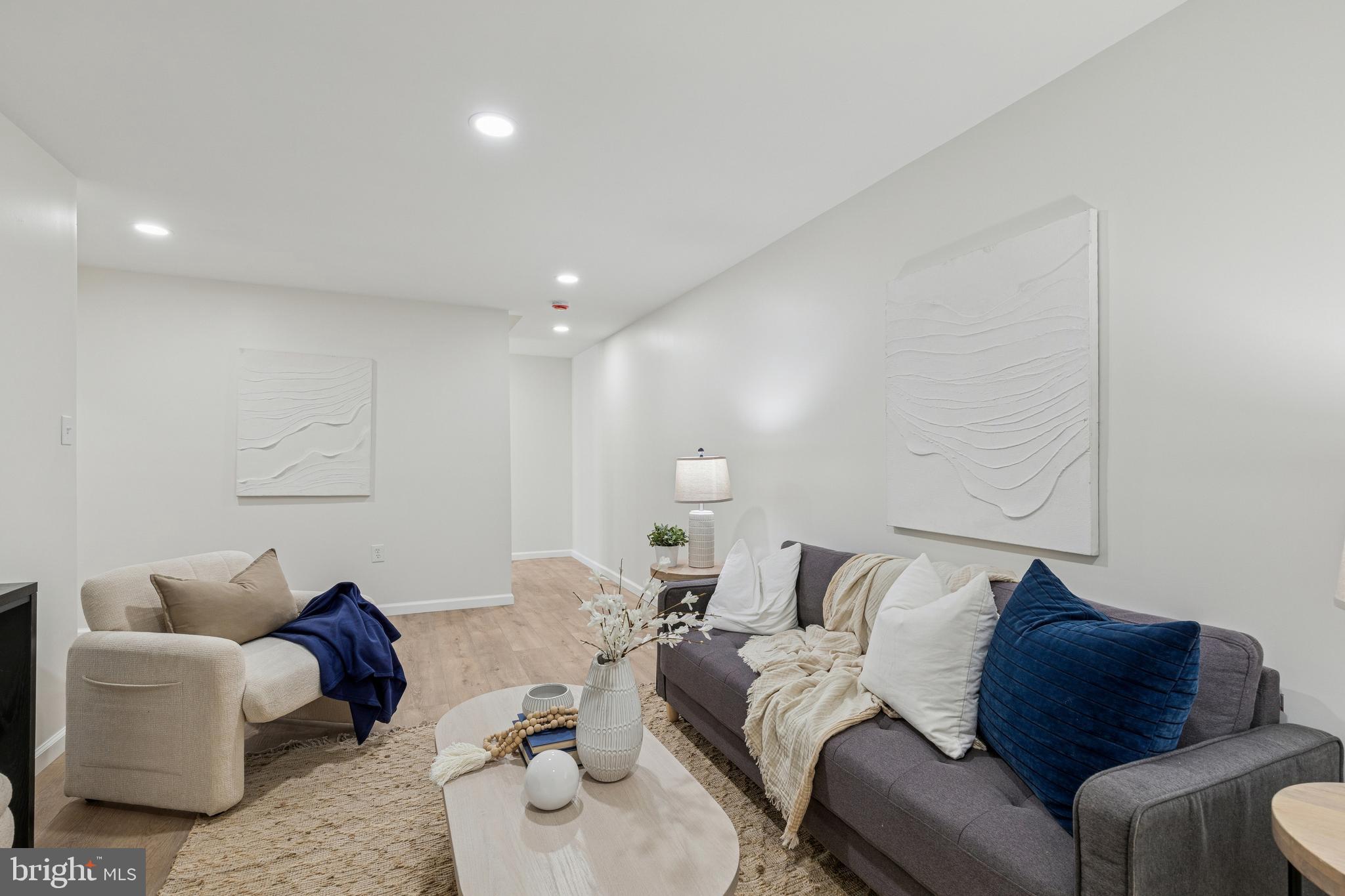 LAKE KARYLBROOK - Residential