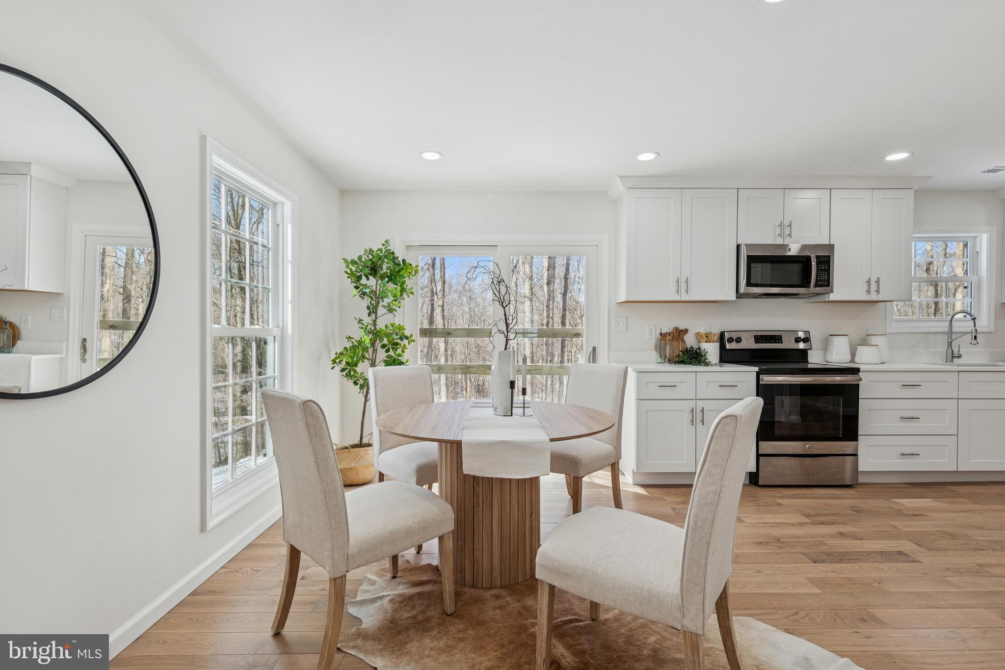 LAKE KARYLBROOK - Residential