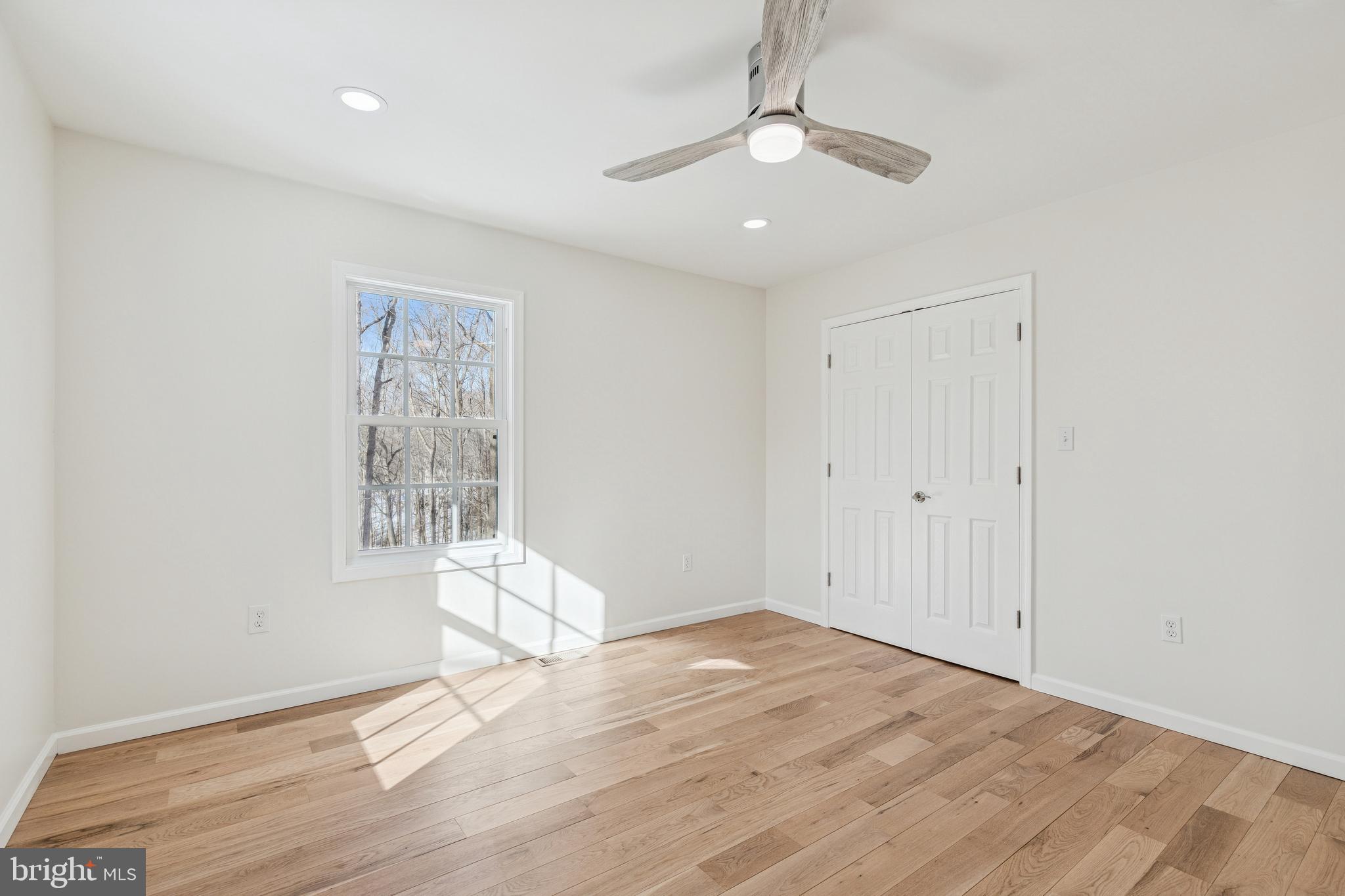 LAKE KARYLBROOK - Residential