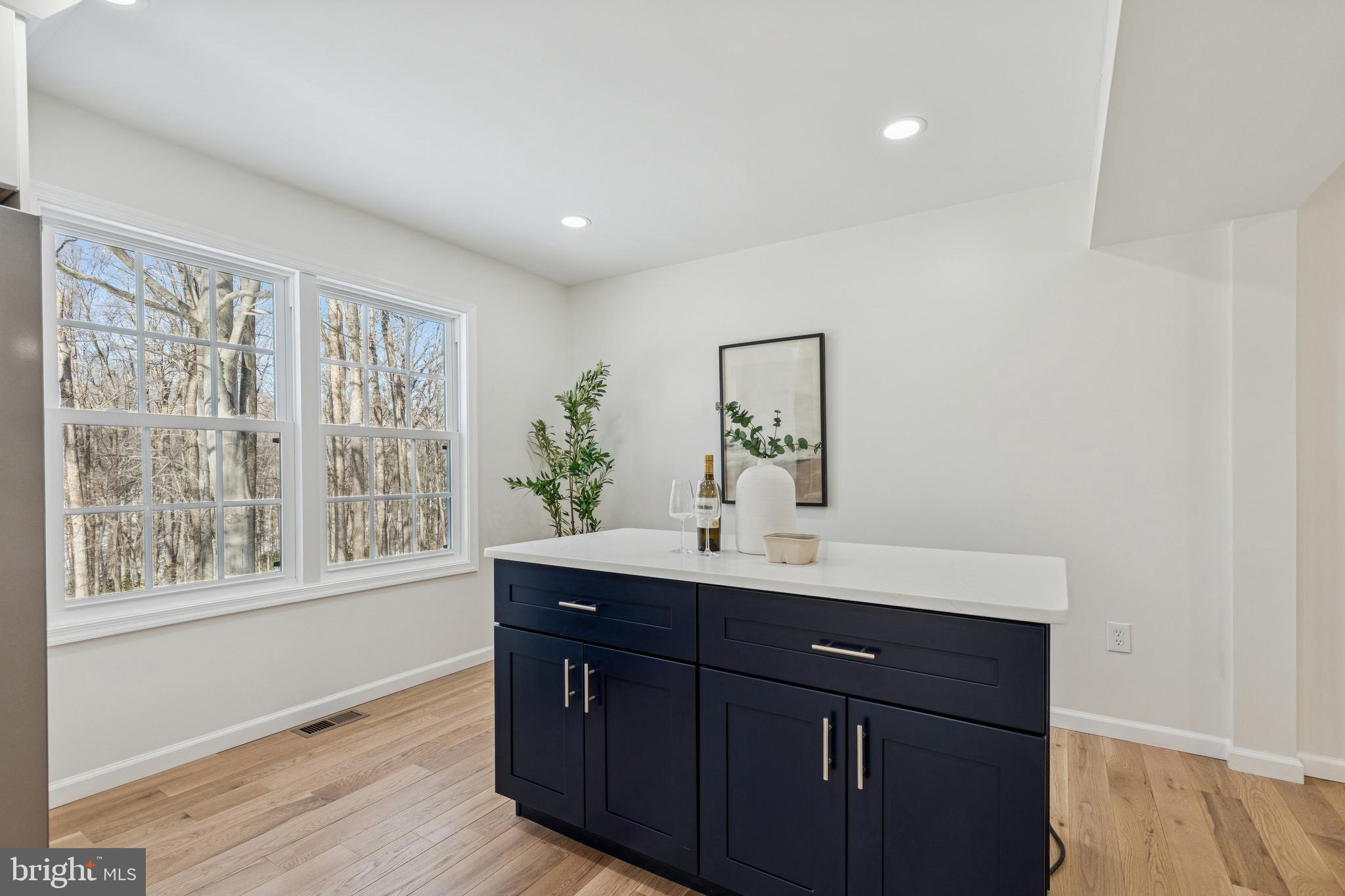 LAKE KARYLBROOK - Residential