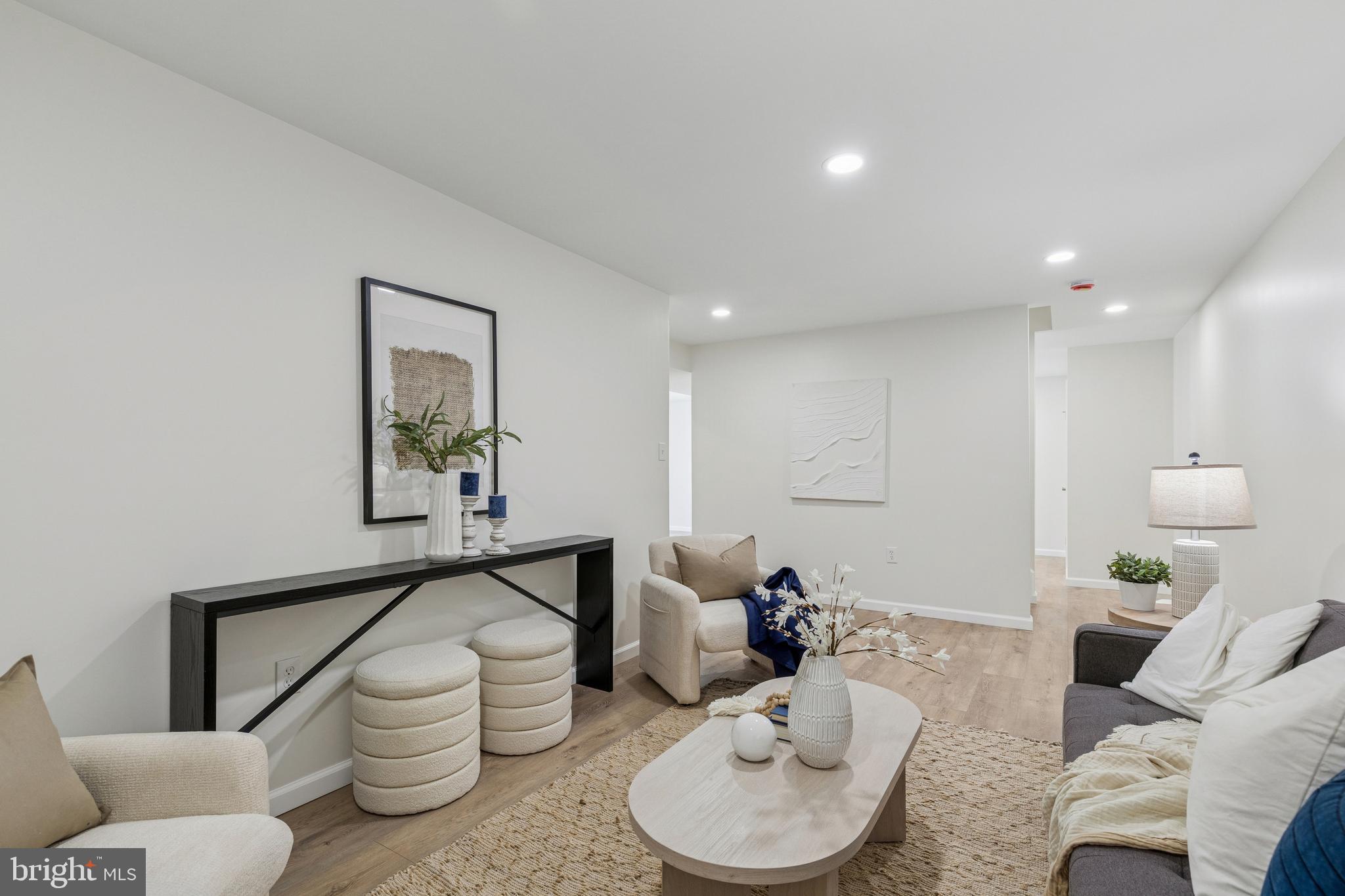 LAKE KARYLBROOK - Residential