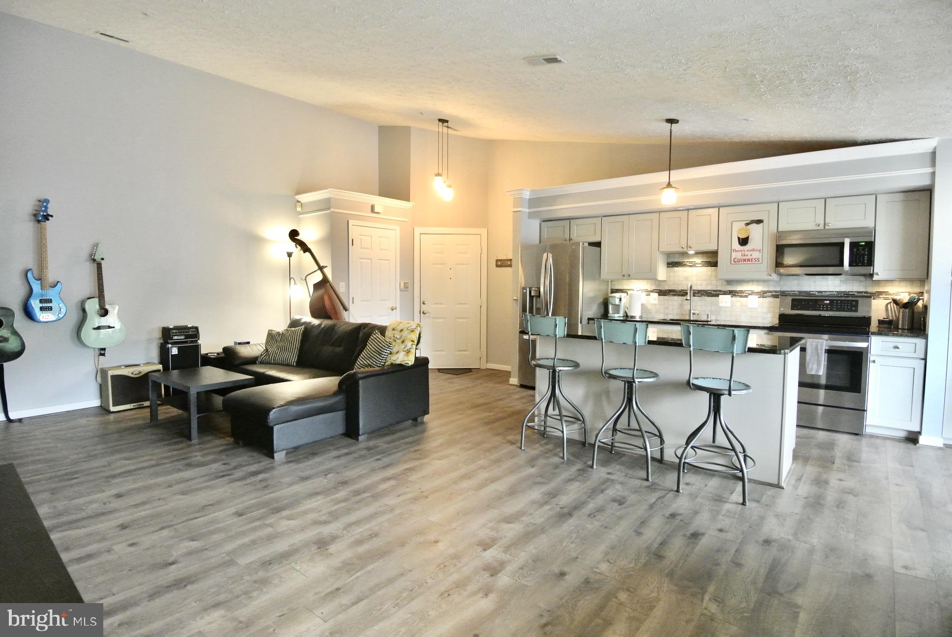 POND CONDOMINIUMS - Residential Lease