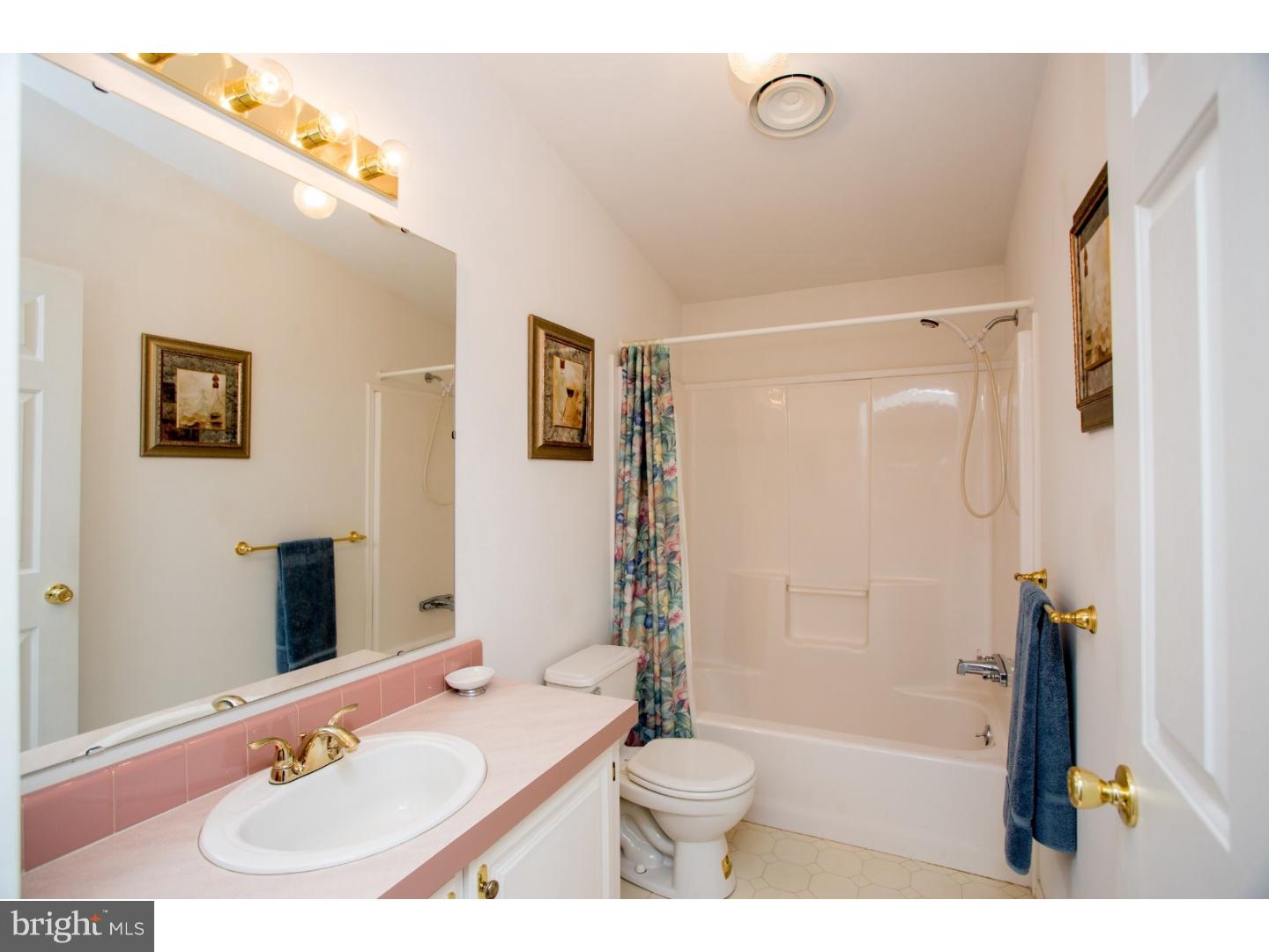 QUIET ACRES - Residential