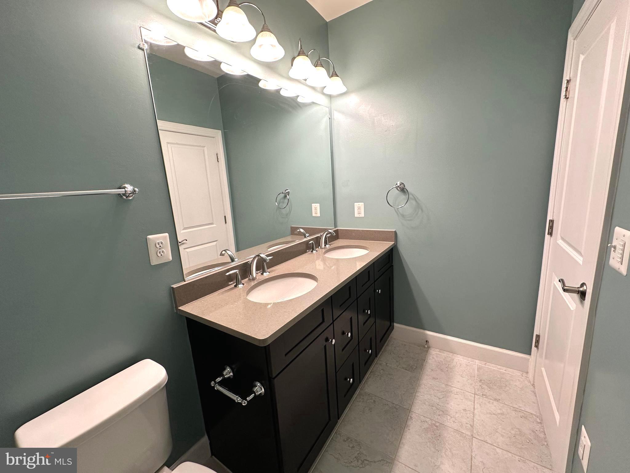 AMBROSE HILLS - Residential Lease