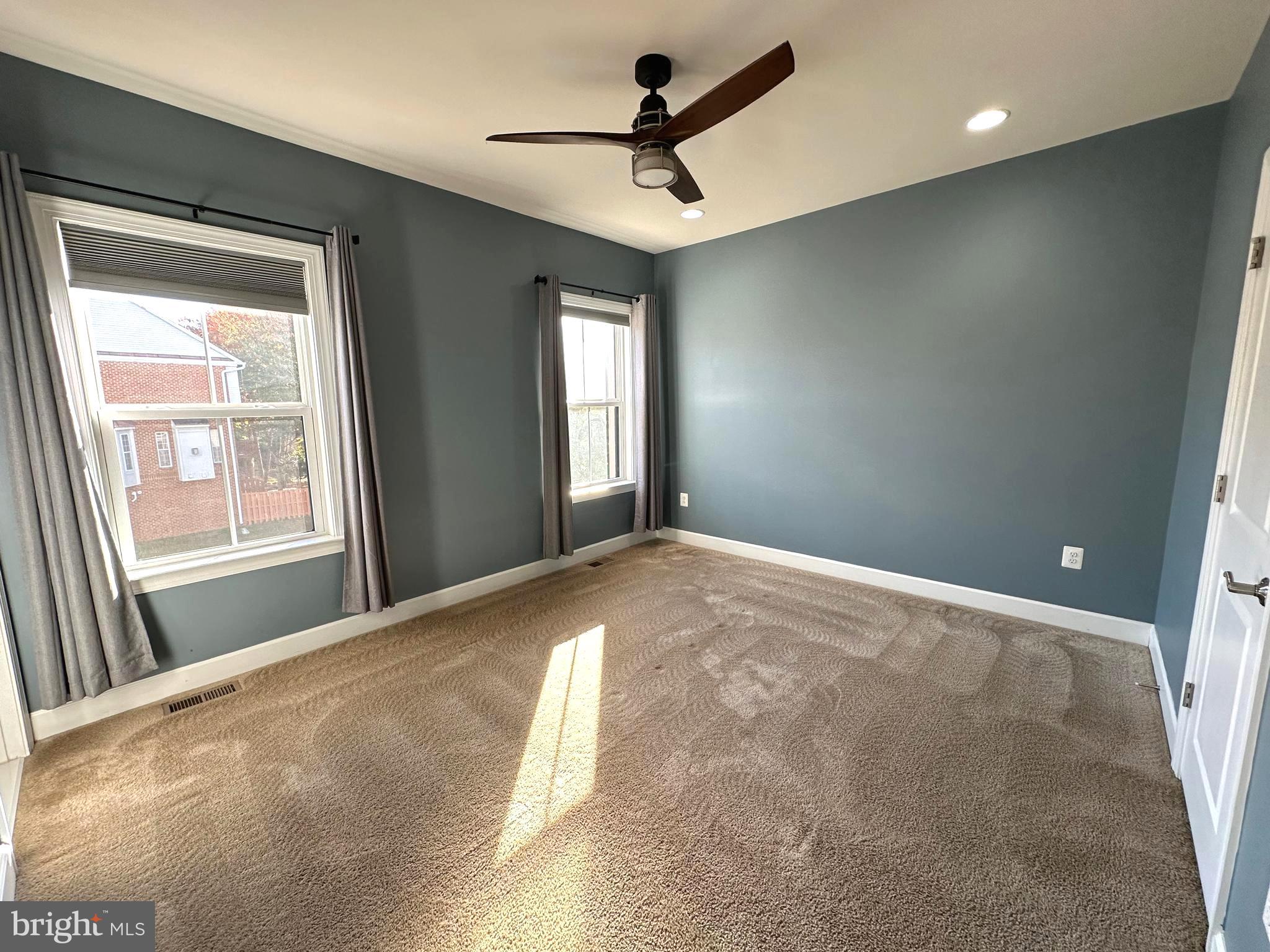 AMBROSE HILLS - Residential Lease