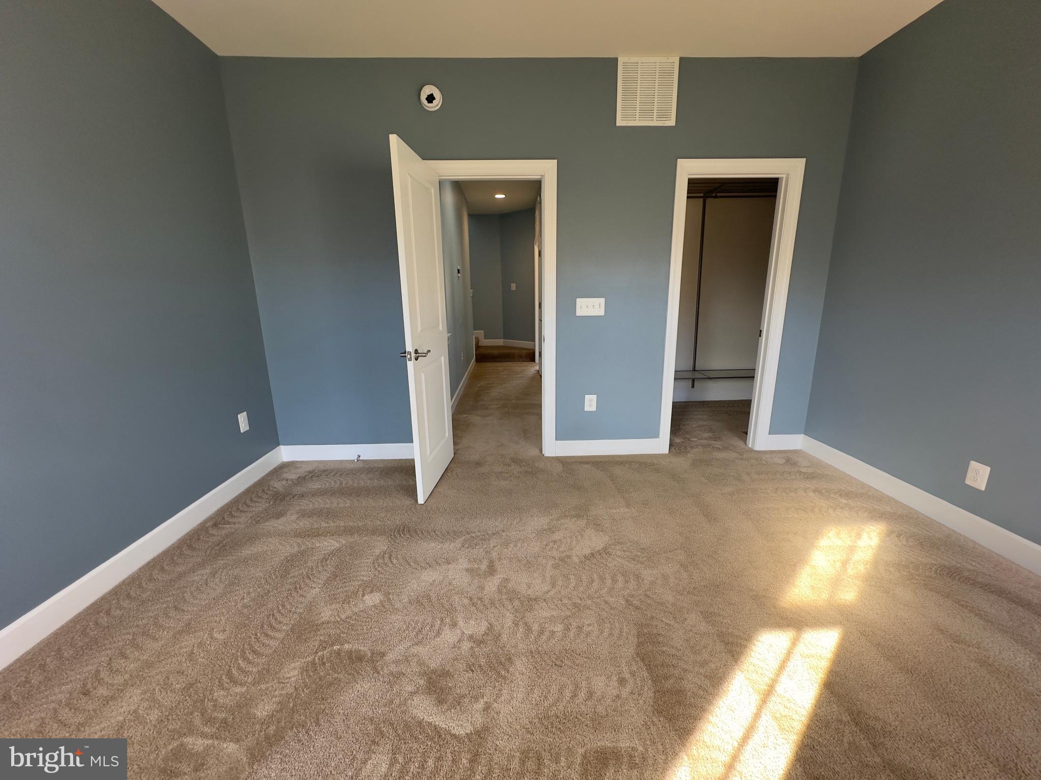 AMBROSE HILLS - Residential Lease