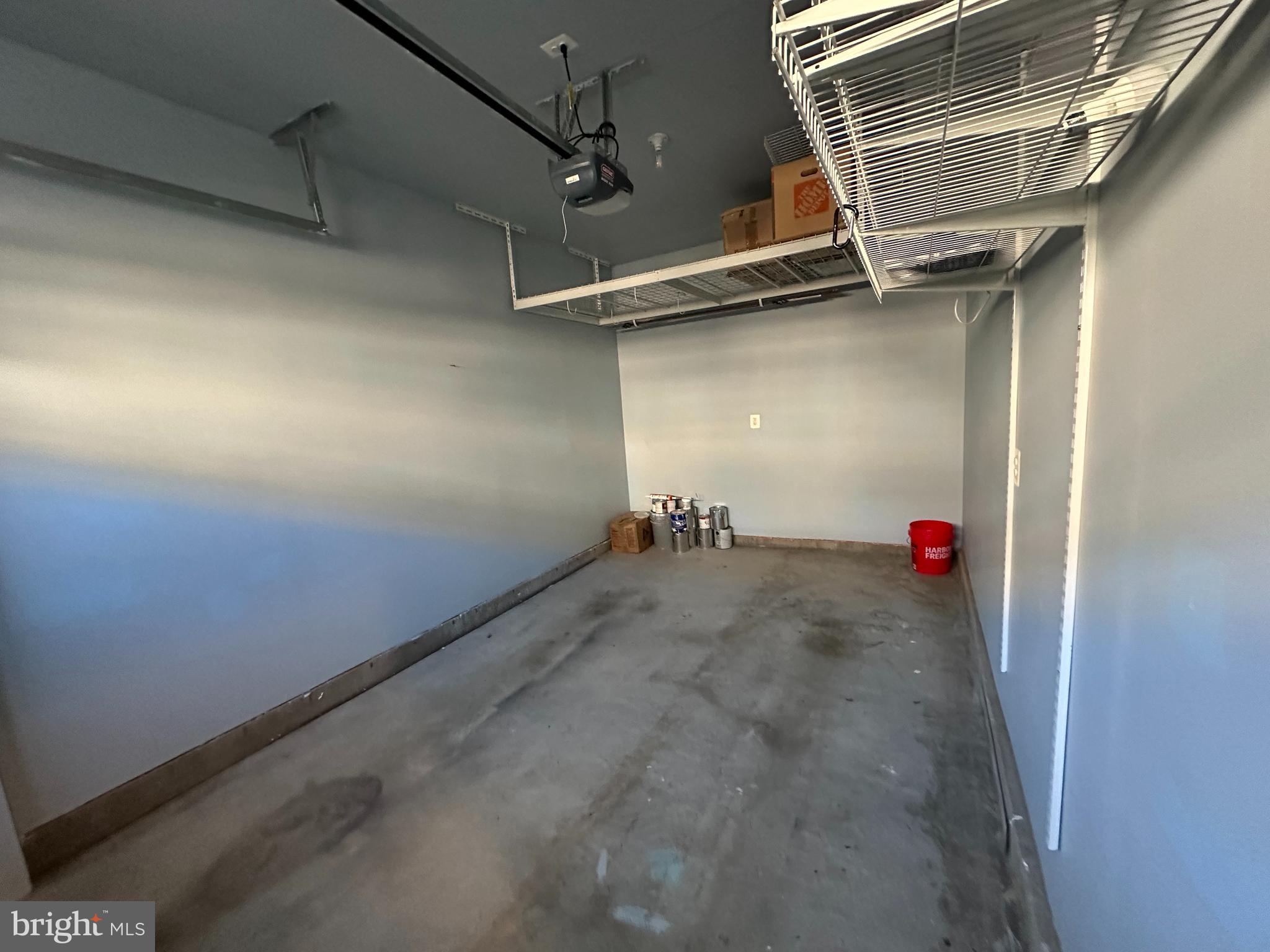 AMBROSE HILLS - Residential Lease