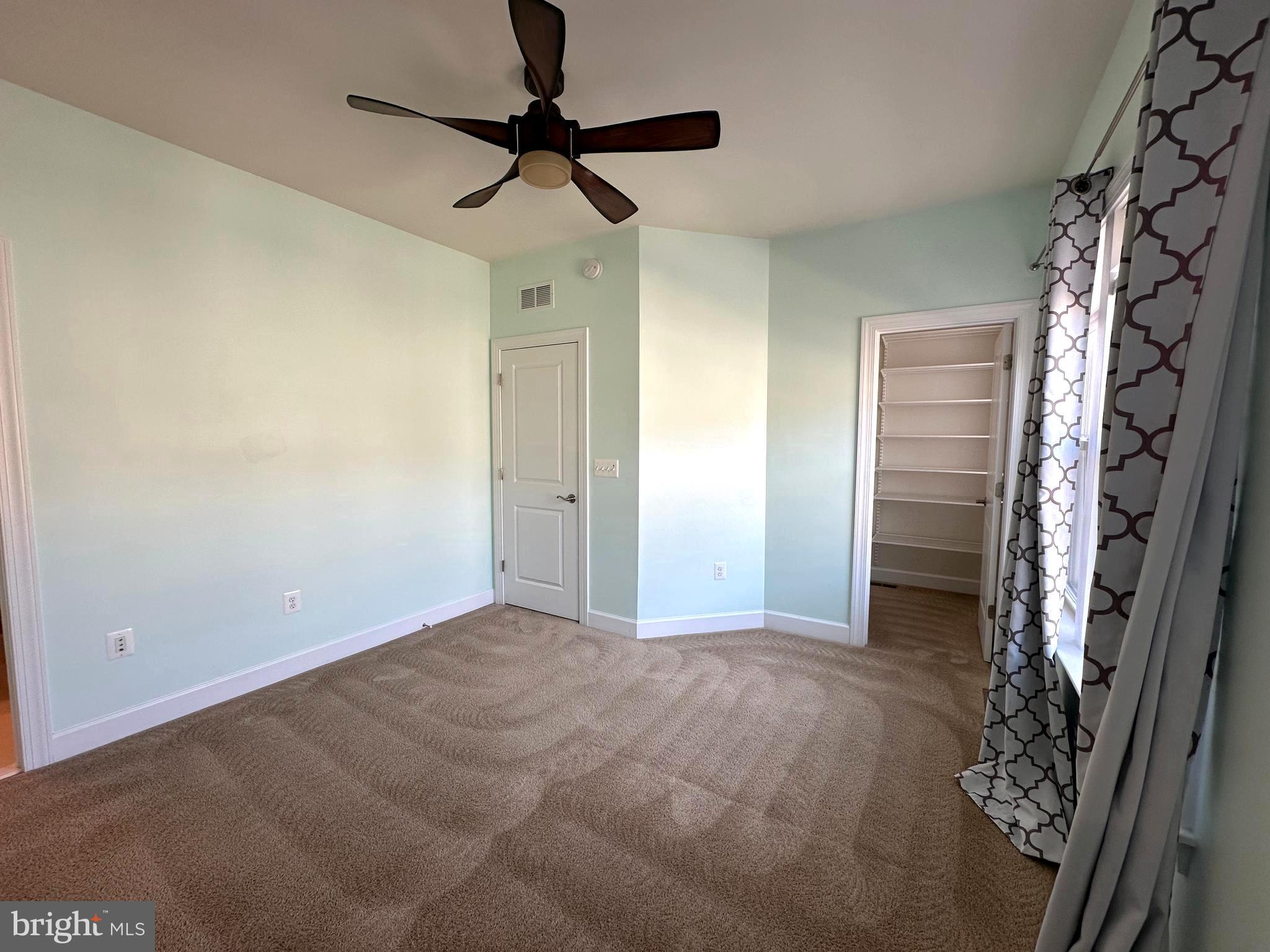 AMBROSE HILLS - Residential Lease