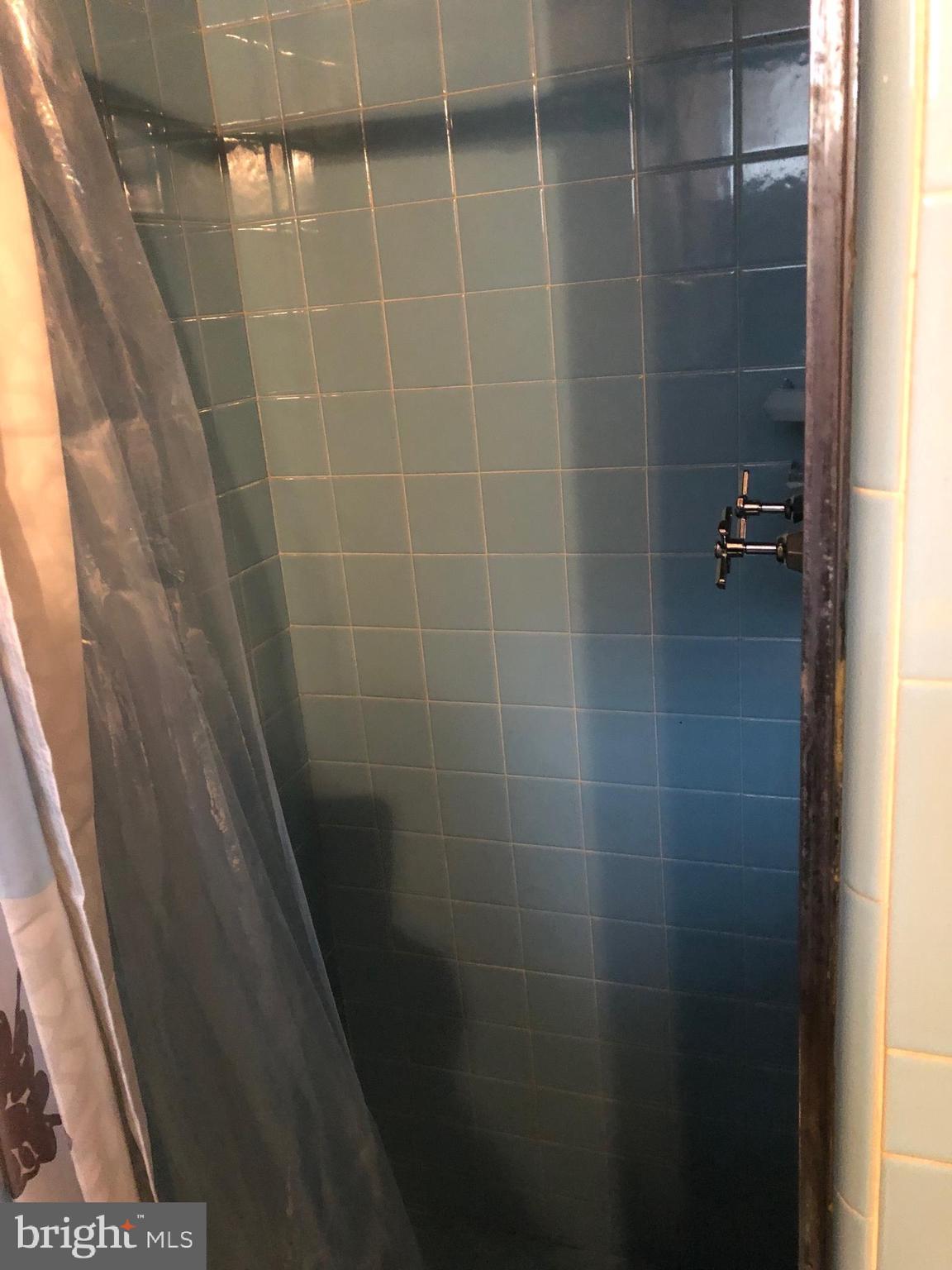 BELLS CORNER - Residential Lease