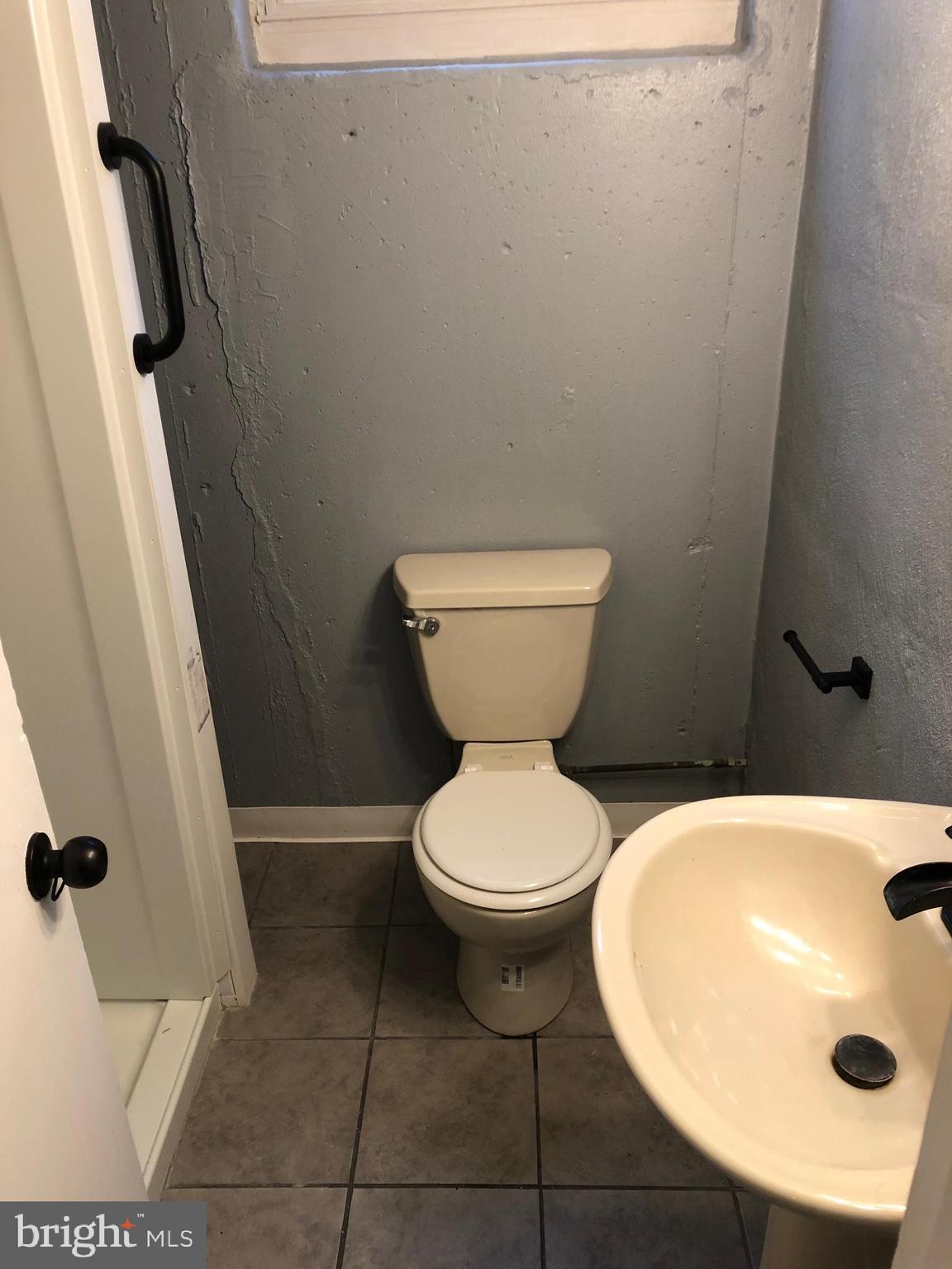 BELLS CORNER - Residential Lease