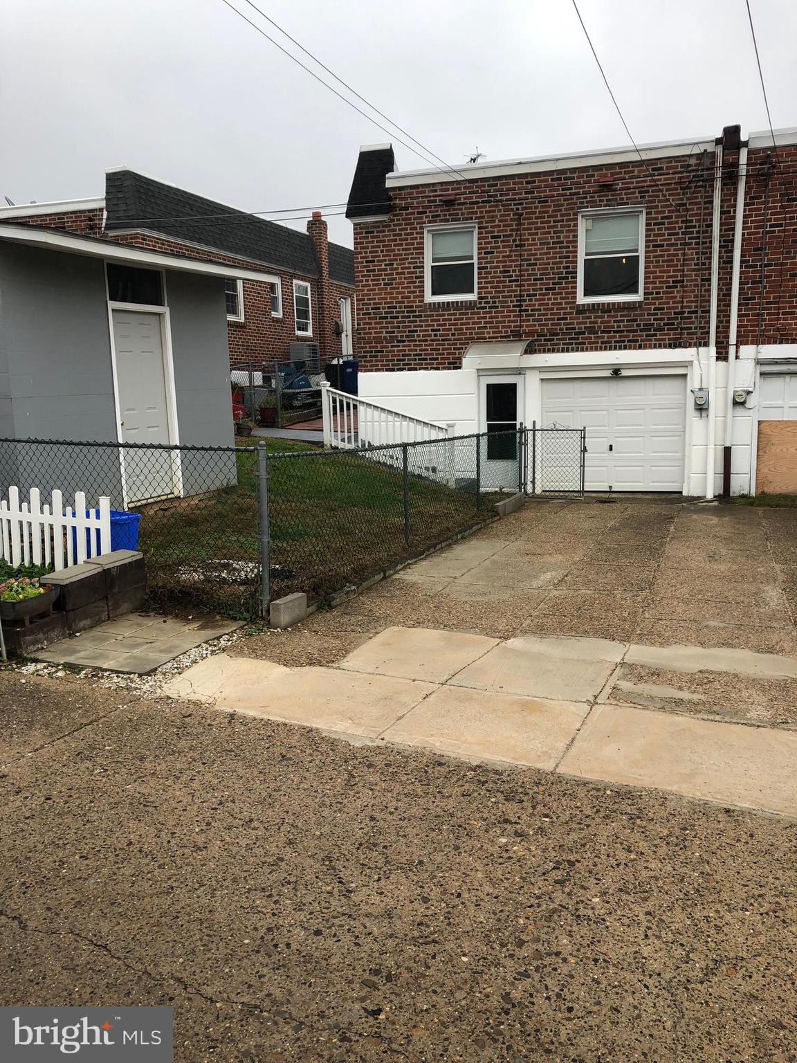 BELLS CORNER - Residential Lease