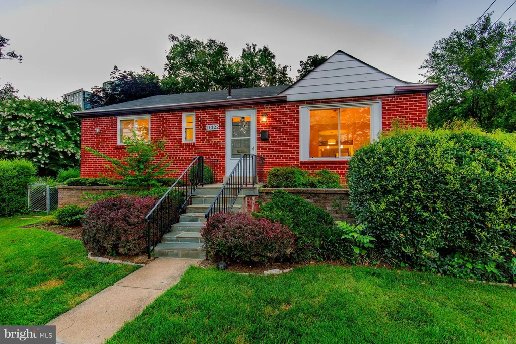 11022 Burnley Terrace, Silver Spring, MD 20902