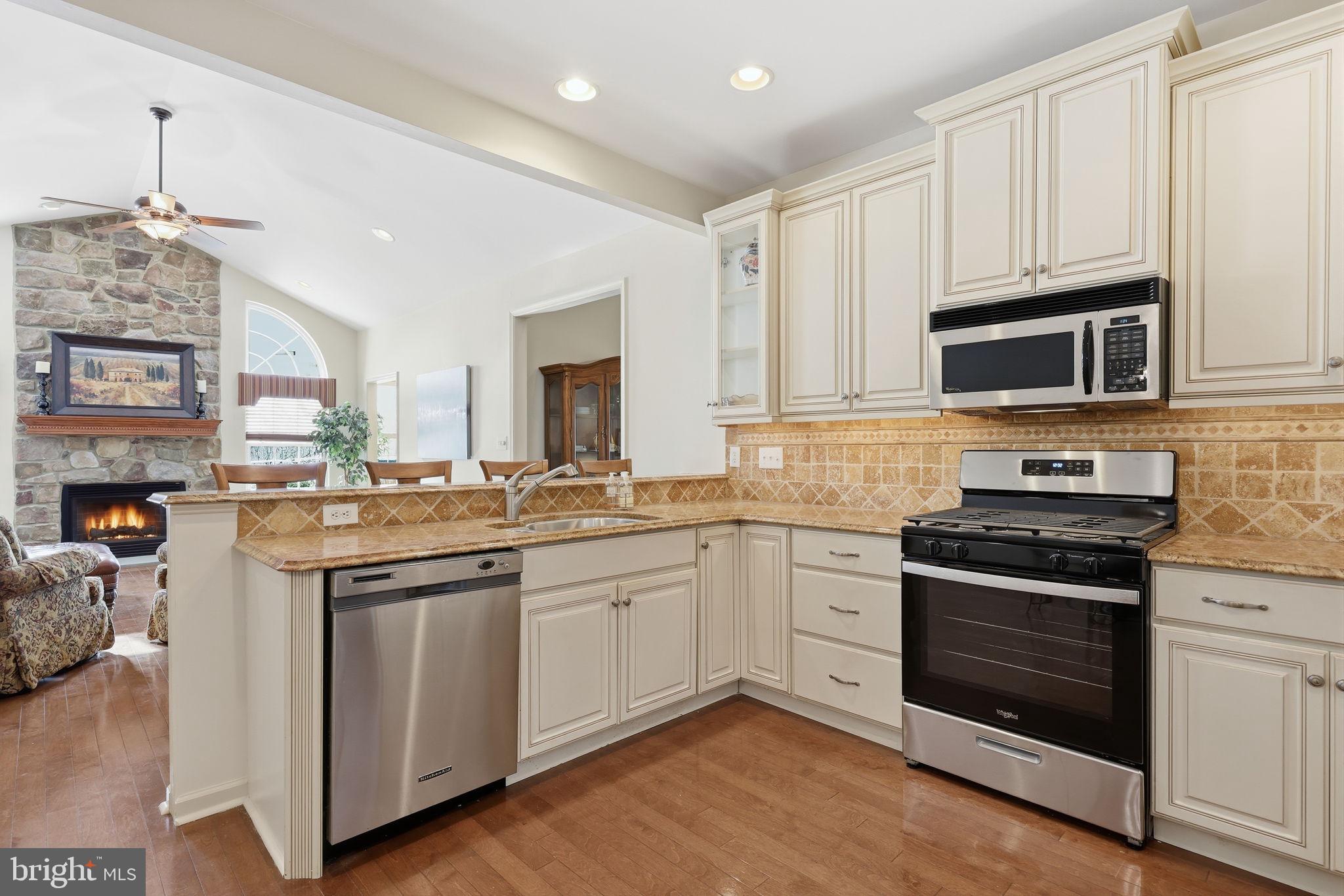 VILLAS AT SHADYBRO - Residential