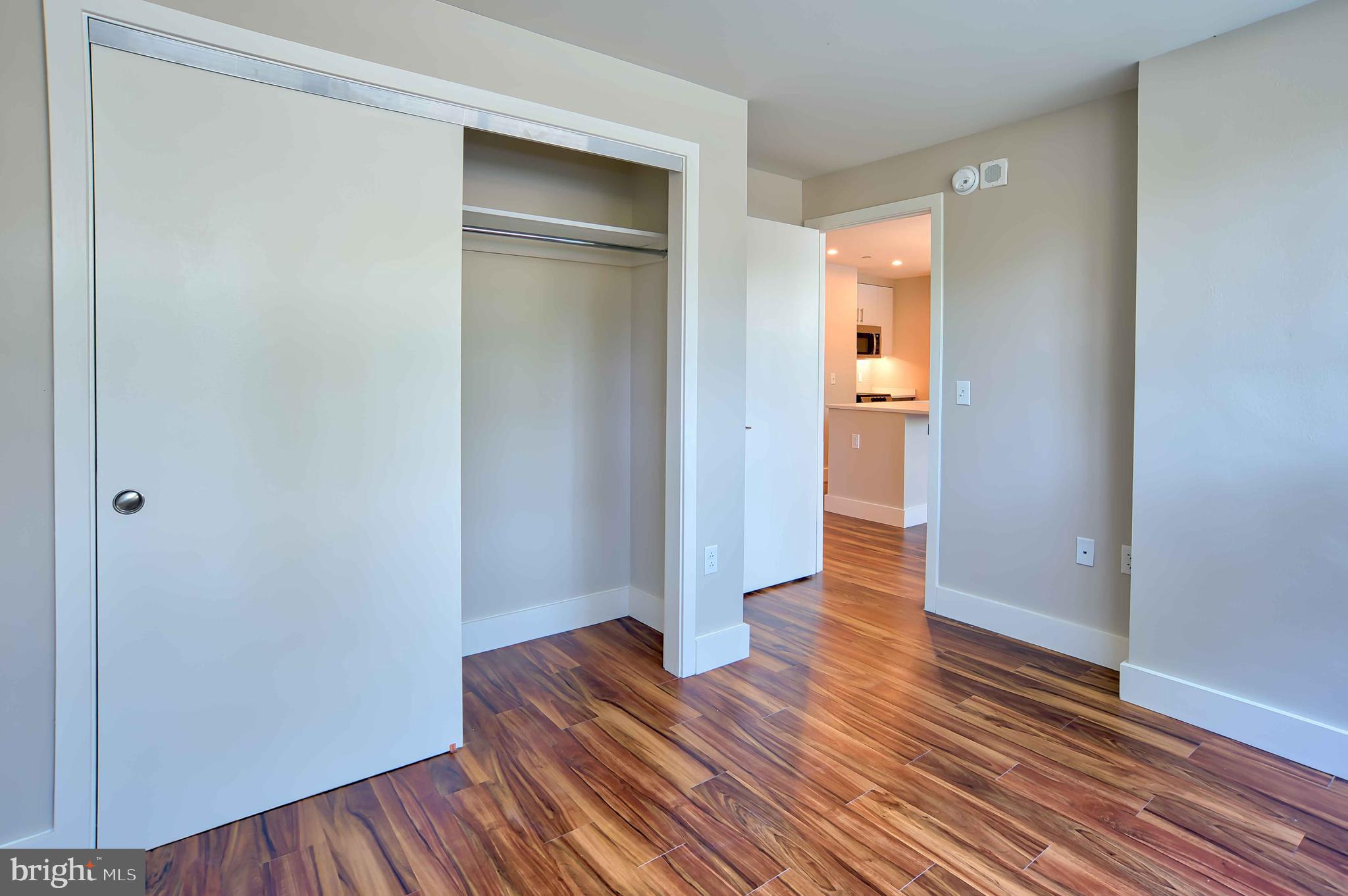 ART MUSEUM AREA - Residential Lease