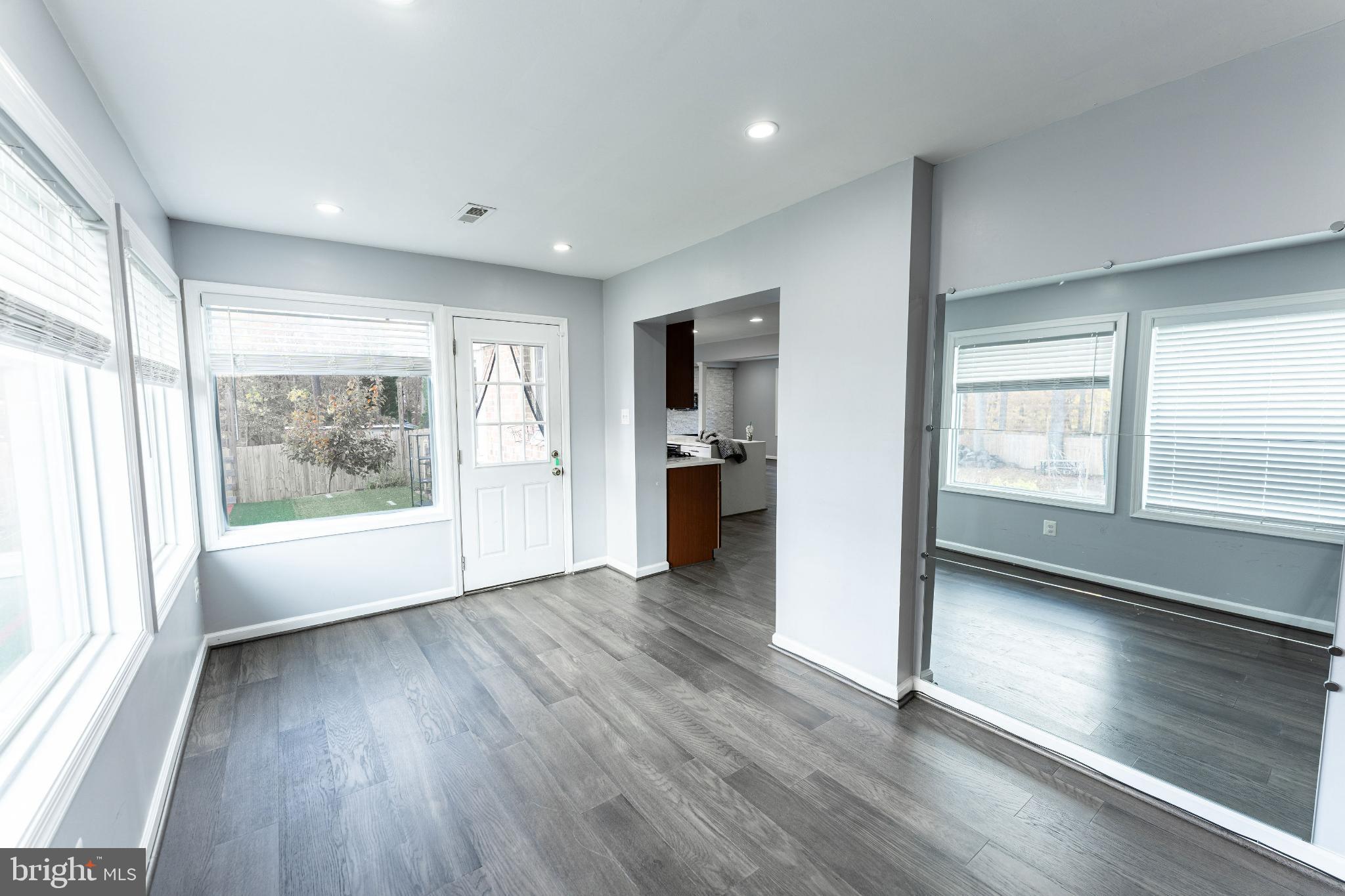 WEST SPRINGFIELD VILLAGE - Residential Lease