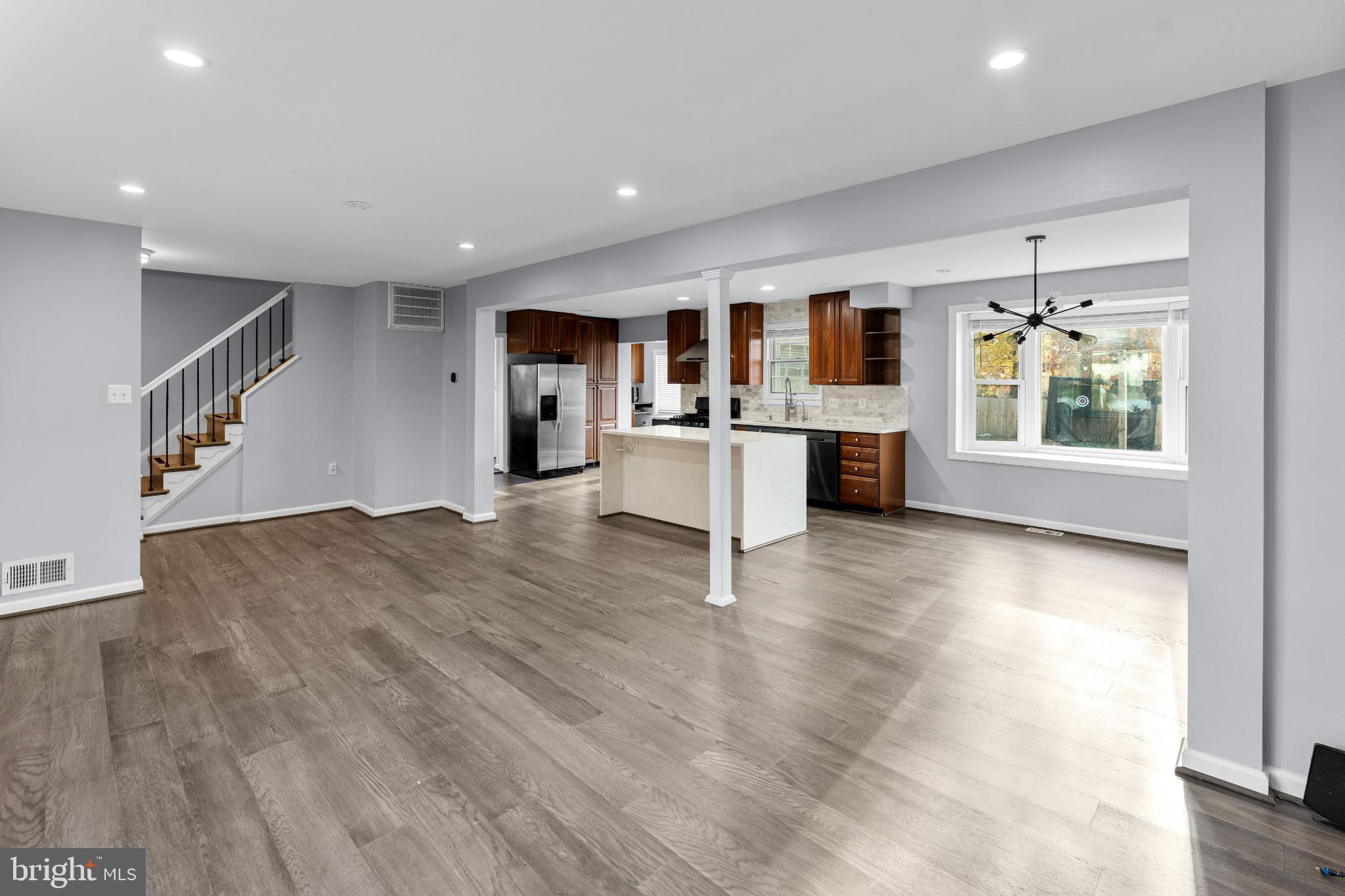 WEST SPRINGFIELD VILLAGE - Residential Lease