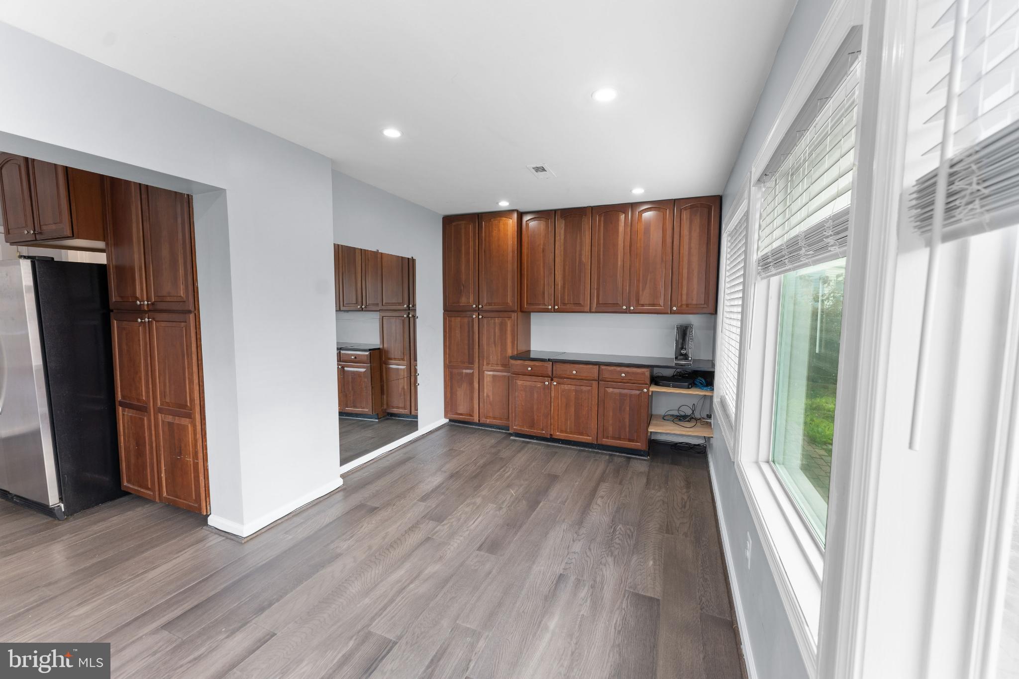 WEST SPRINGFIELD VILLAGE - Residential Lease