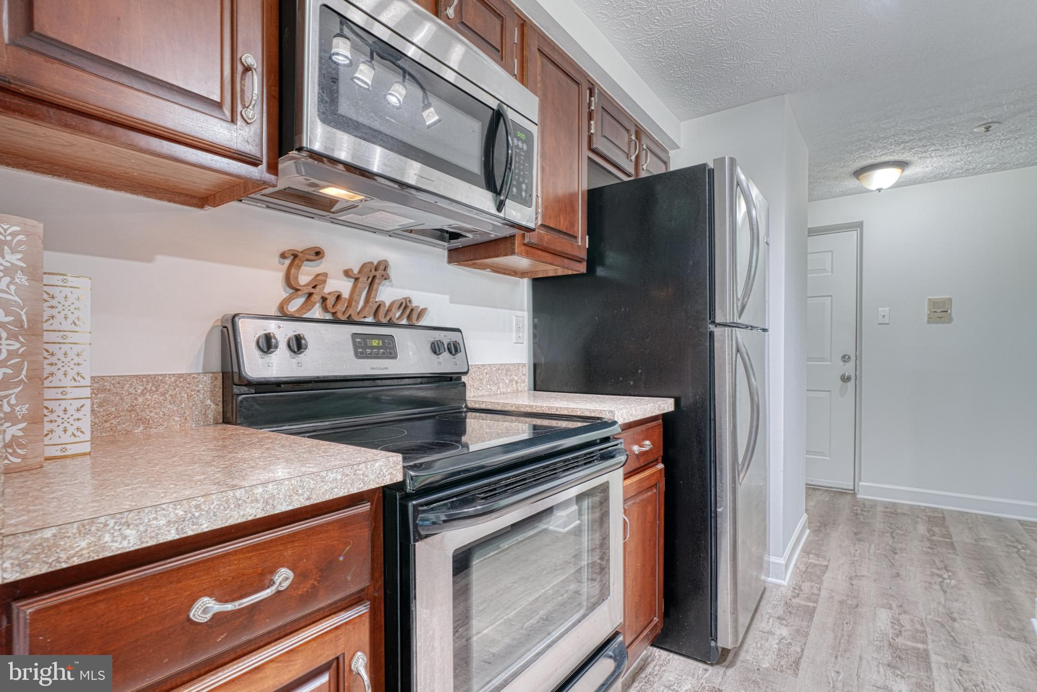 WOODBRIDGE CENTER - Residential Lease