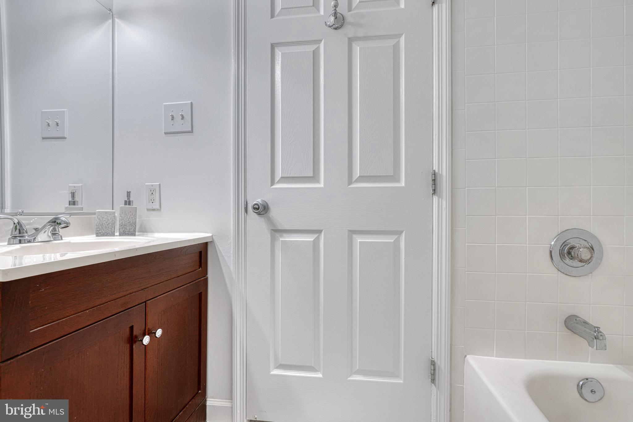 WOODBRIDGE CENTER - Residential Lease