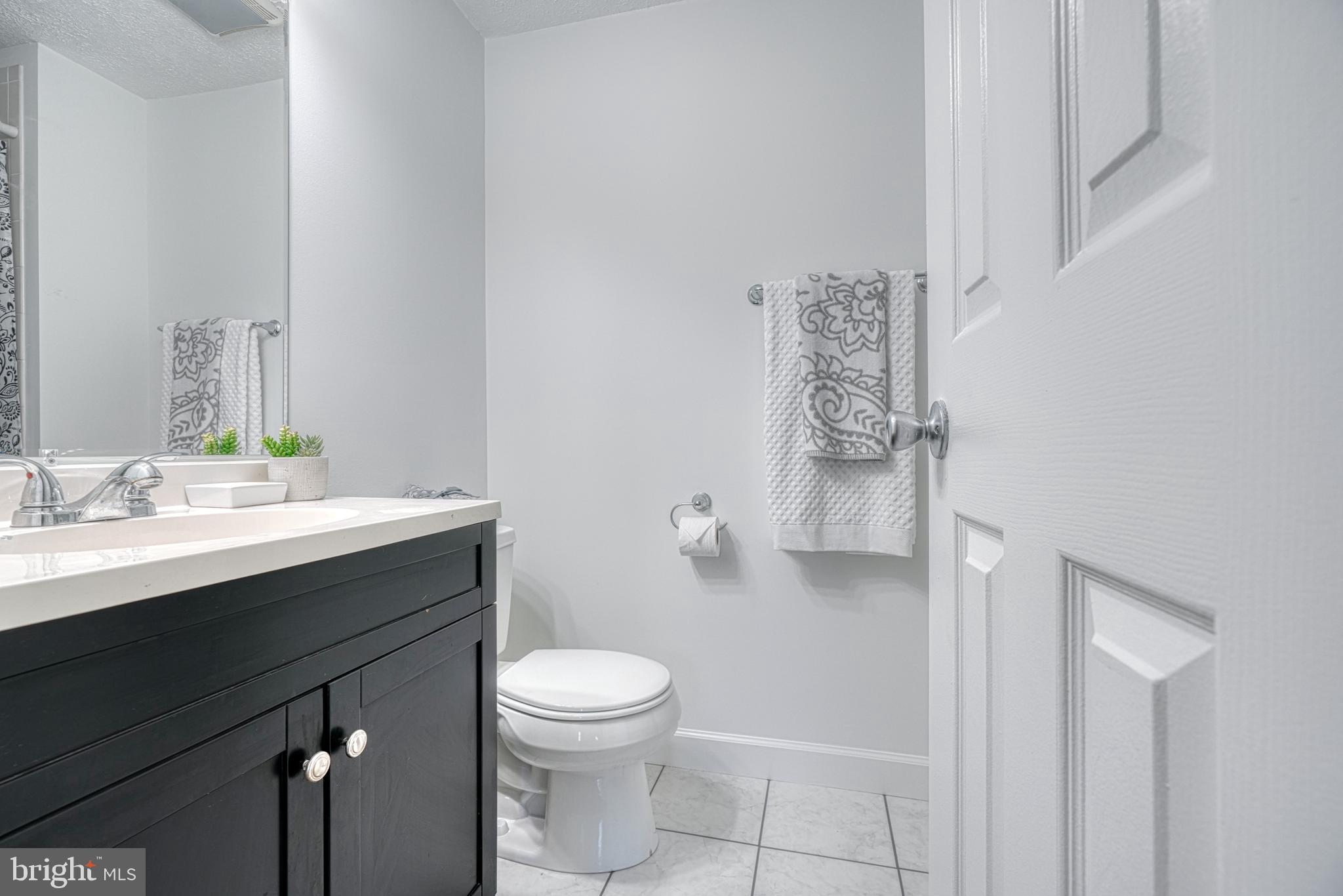 WOODBRIDGE CENTER - Residential Lease