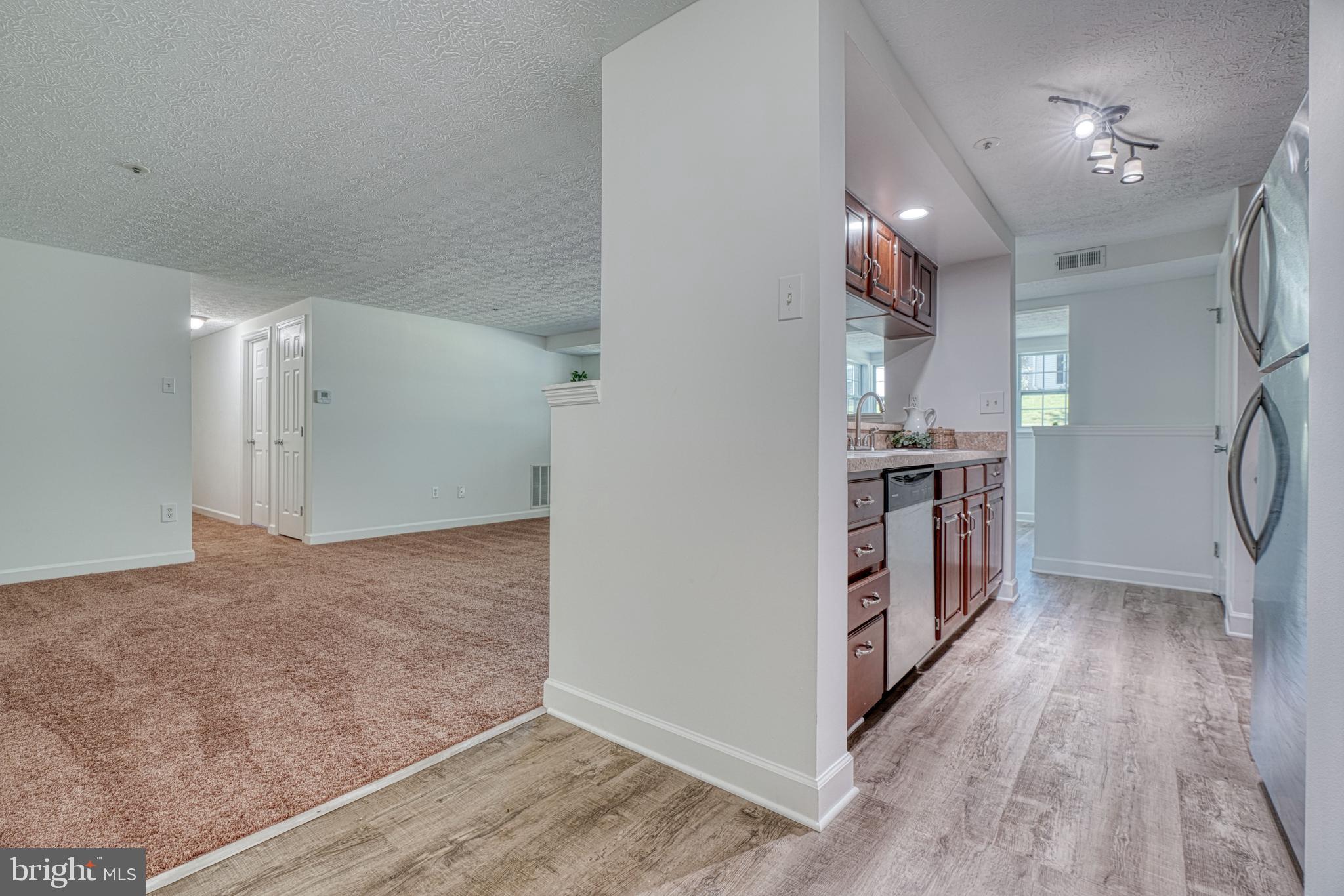 WOODBRIDGE CENTER - Residential Lease