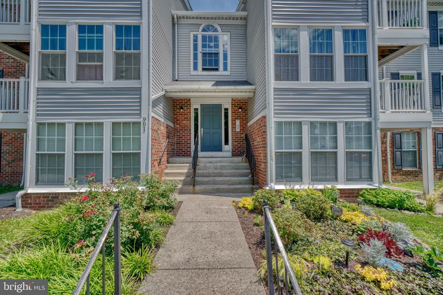 2 Bedroom/2 Full Bath Ground Floor Condo recently renovated available immediately!  Tennis Courts/Pool/Trash/Water all included! Pets case by case/owner approval. Application through rent spree.