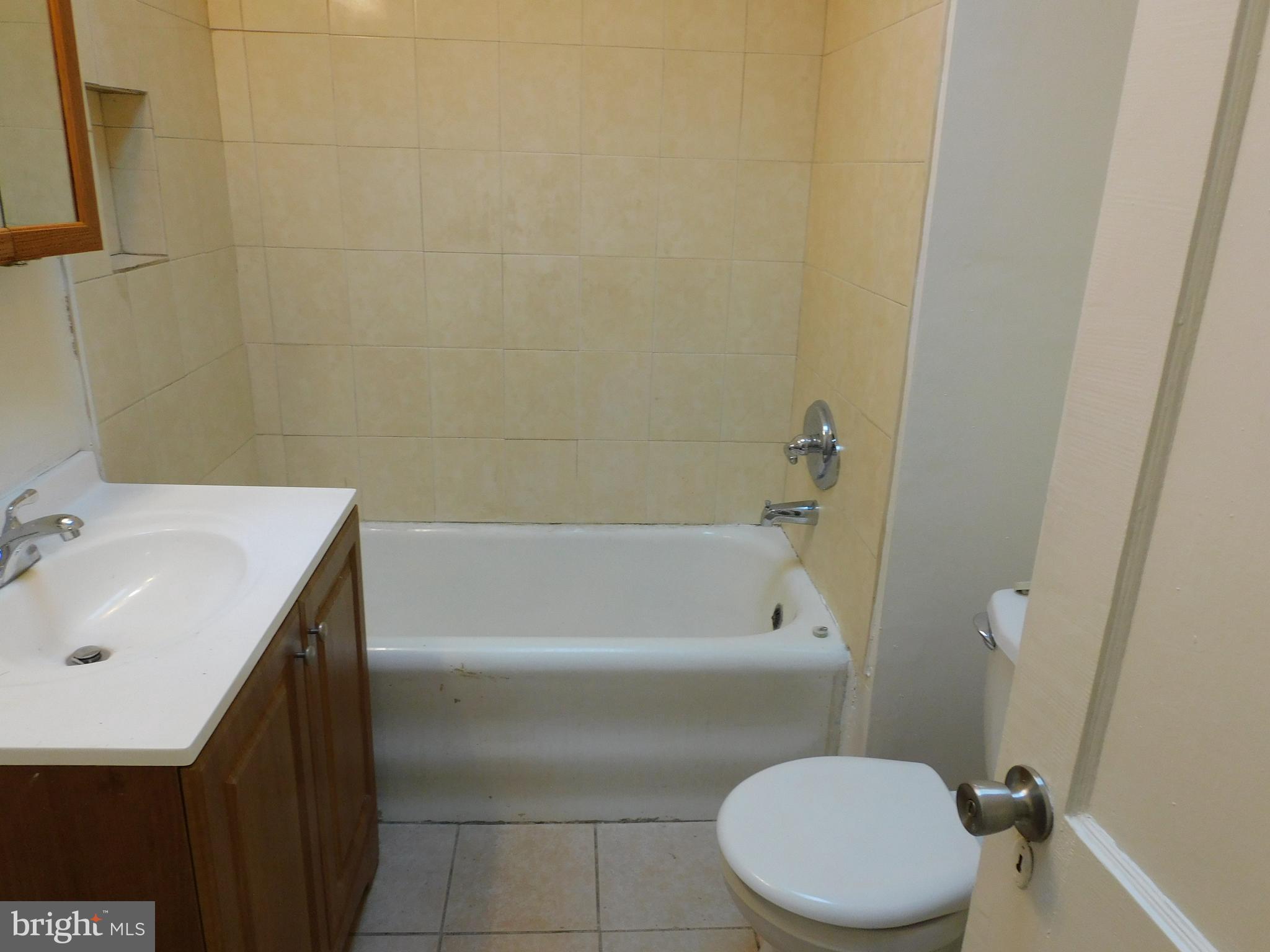 LAWNCREST - Residential