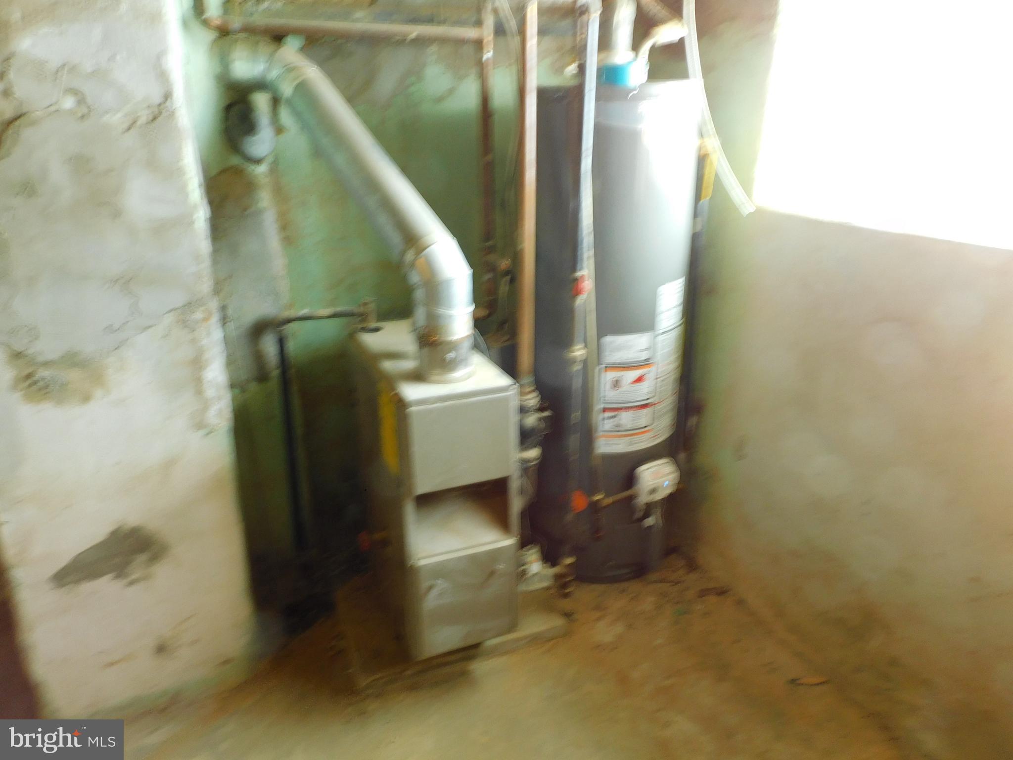 LAWNCREST - Residential