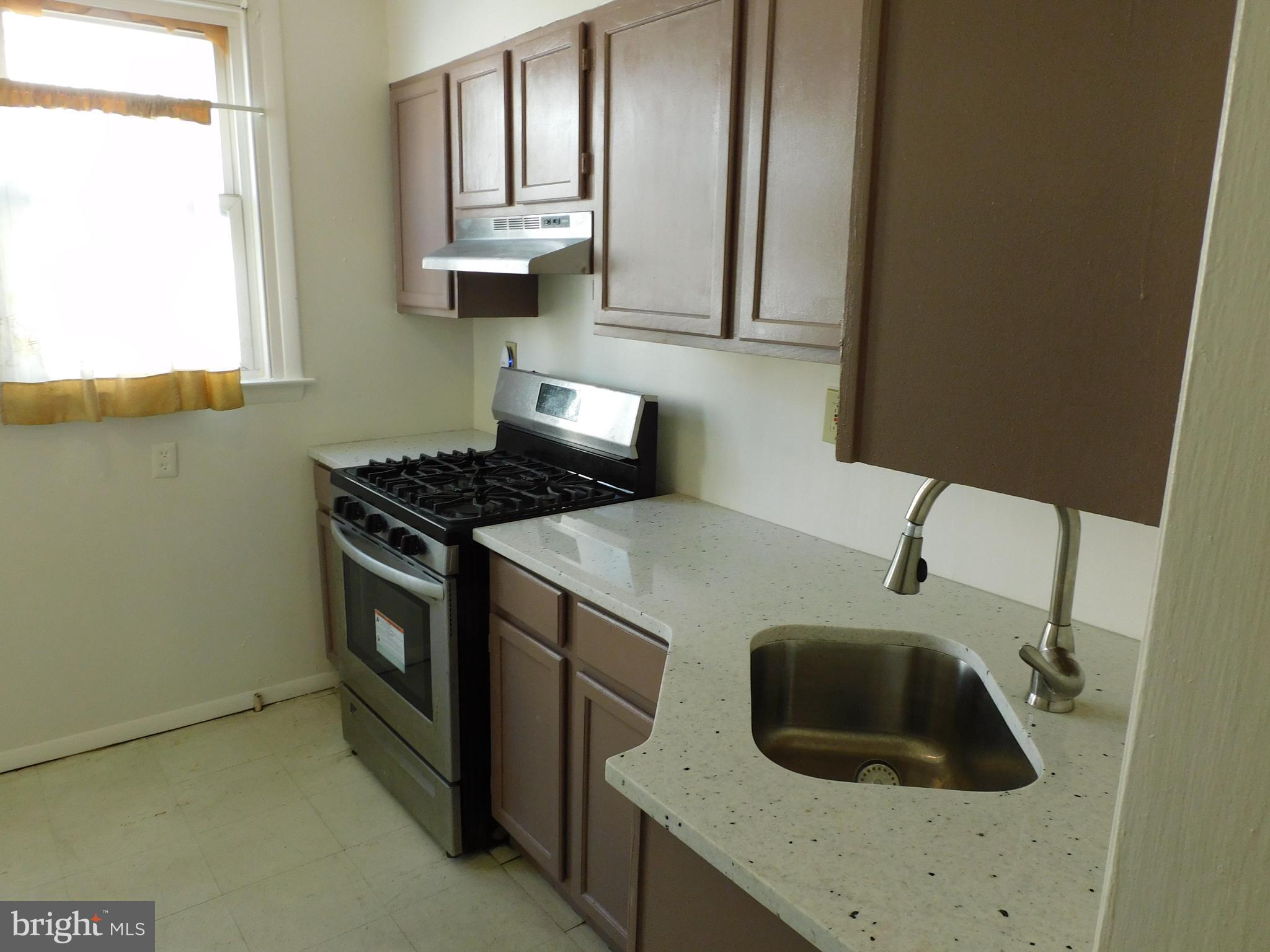 LAWNCREST - Residential