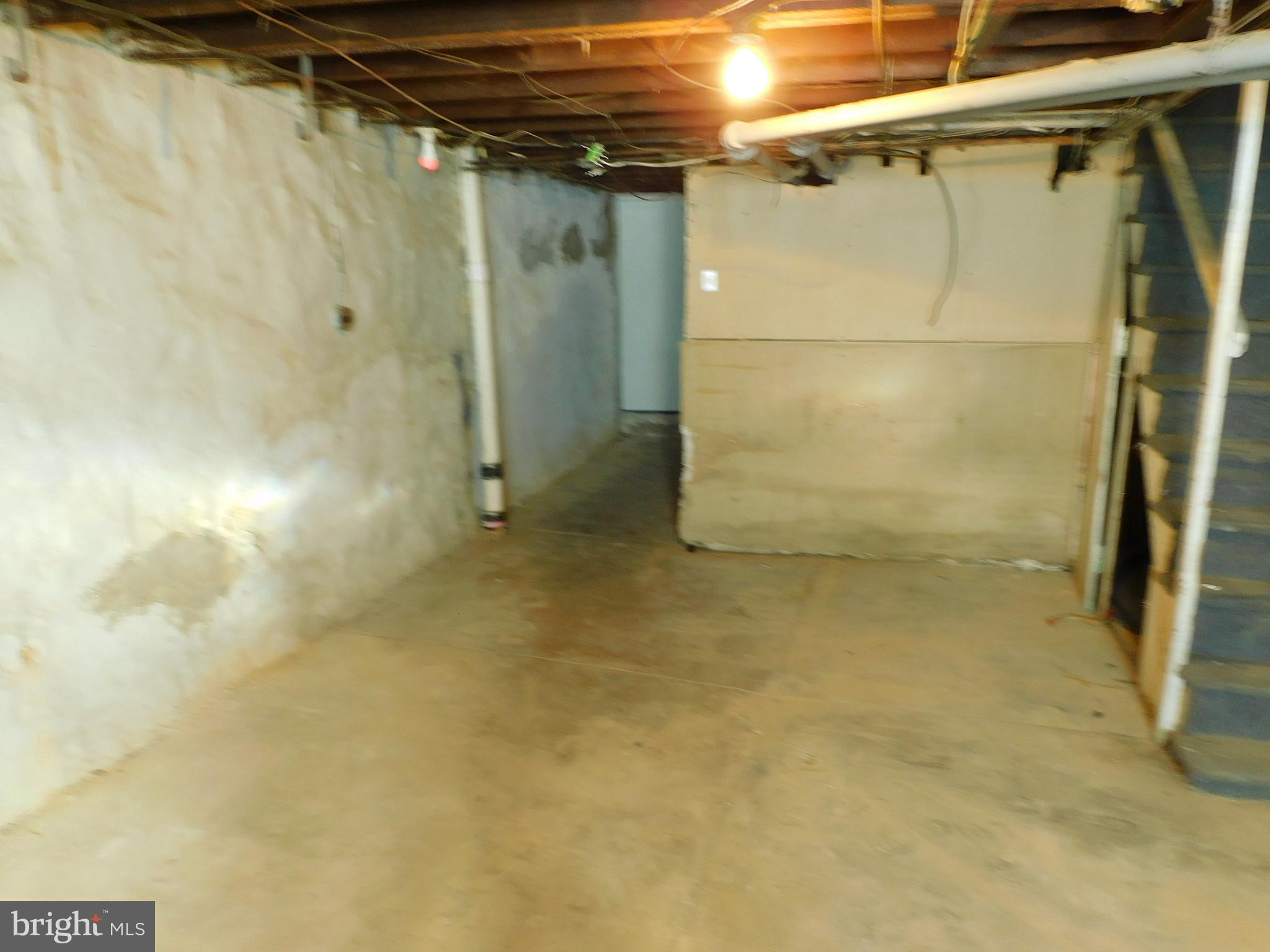 LAWNCREST - Residential