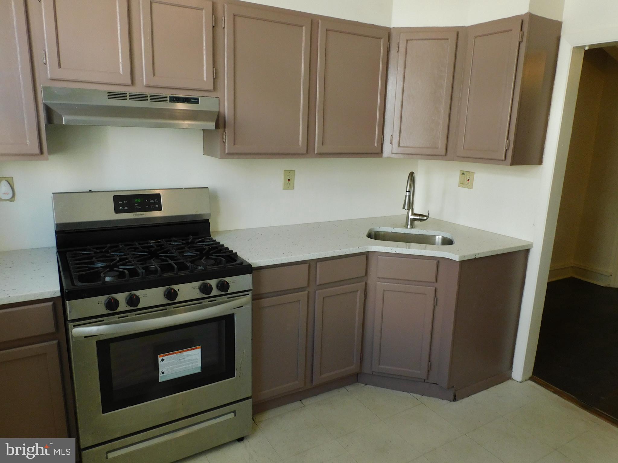 LAWNCREST - Residential