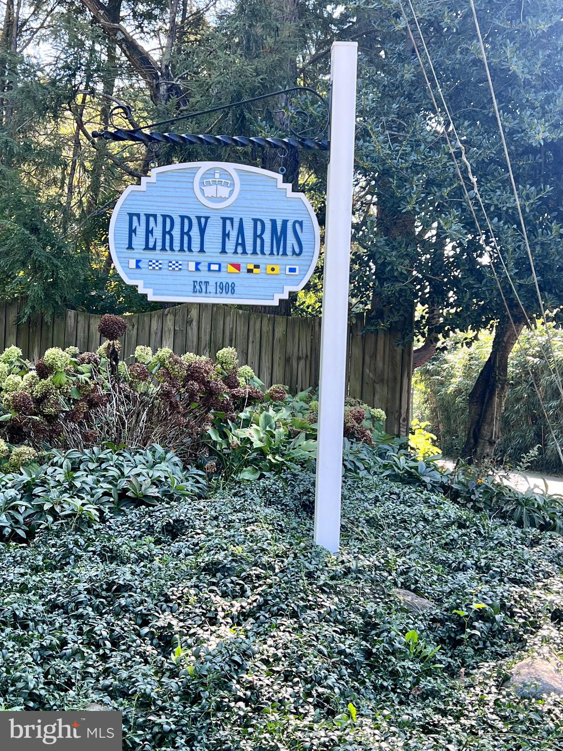 FERRY FARMS - Land