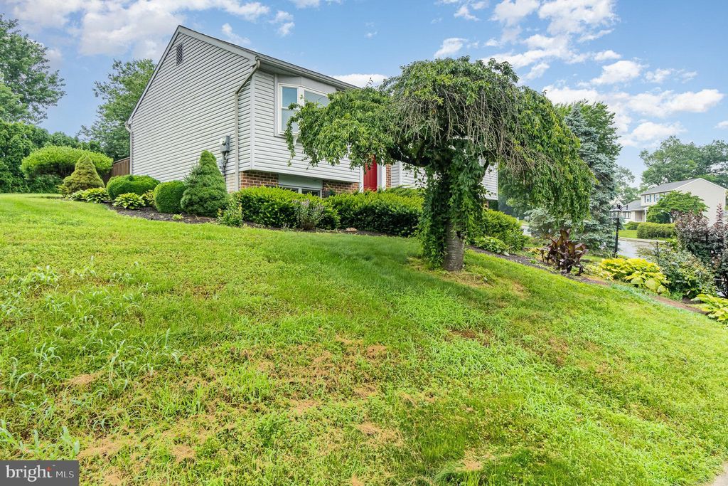 Photo of 1755 Southport Drive, LANCASTER, PA 17603 (MLS # PALA2072290)